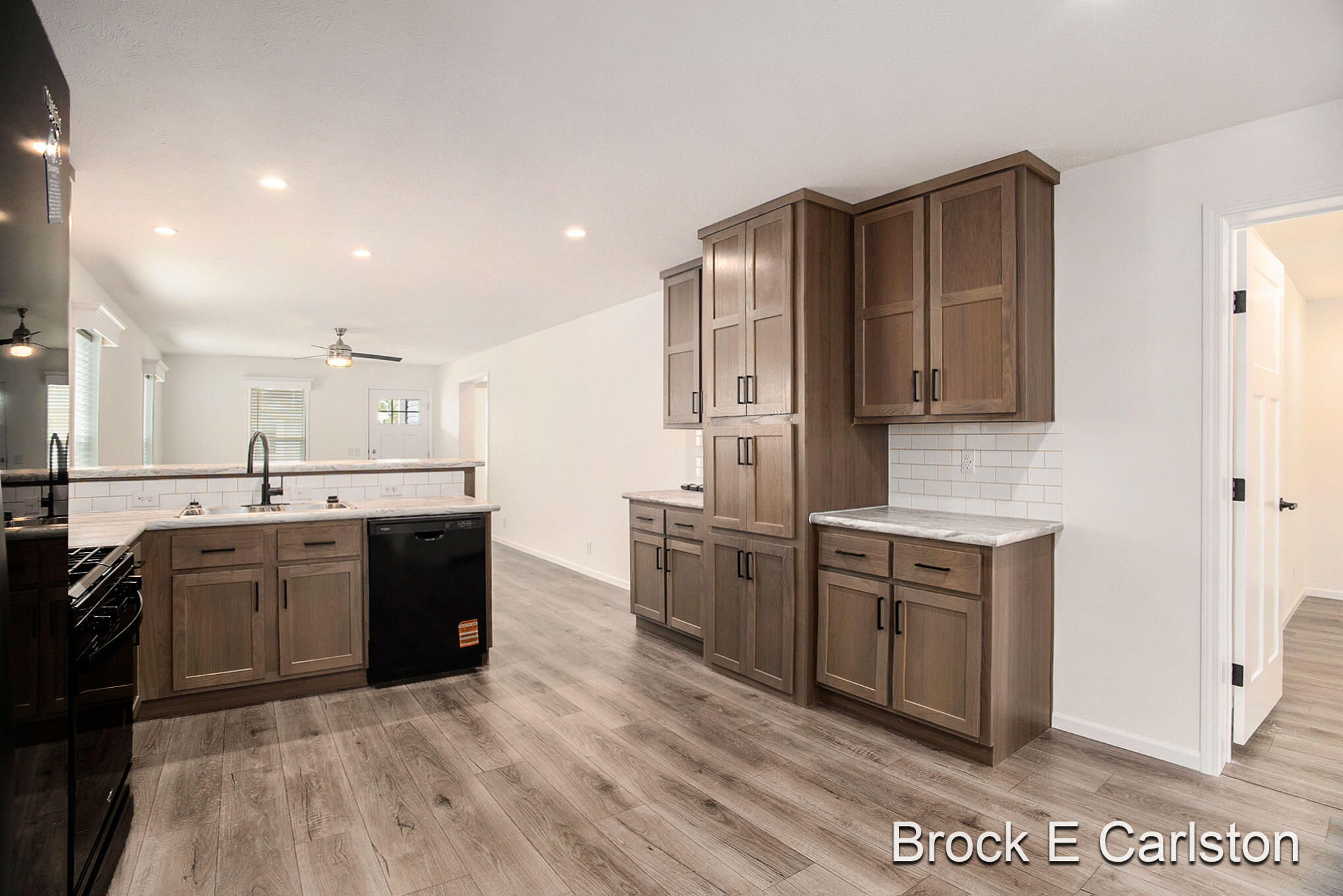 1283 E Ellis Road Norton Shores MI 49441