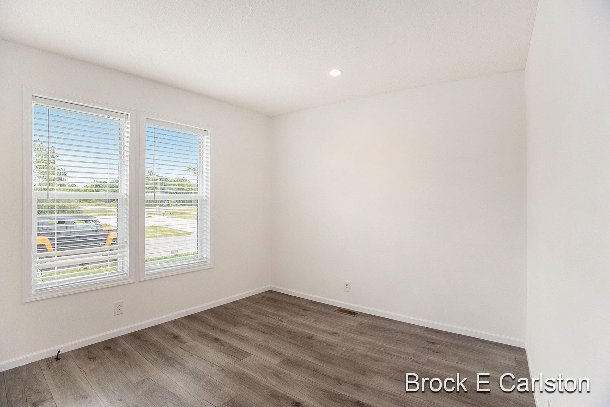 1283 E Ellis Road Norton Shores MI 49441
