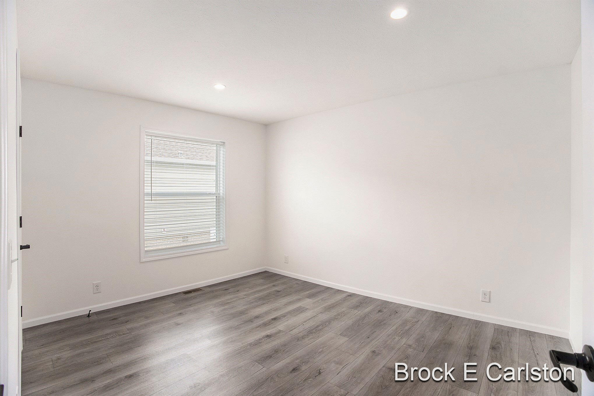 1283 E Ellis Road Norton Shores MI 49441