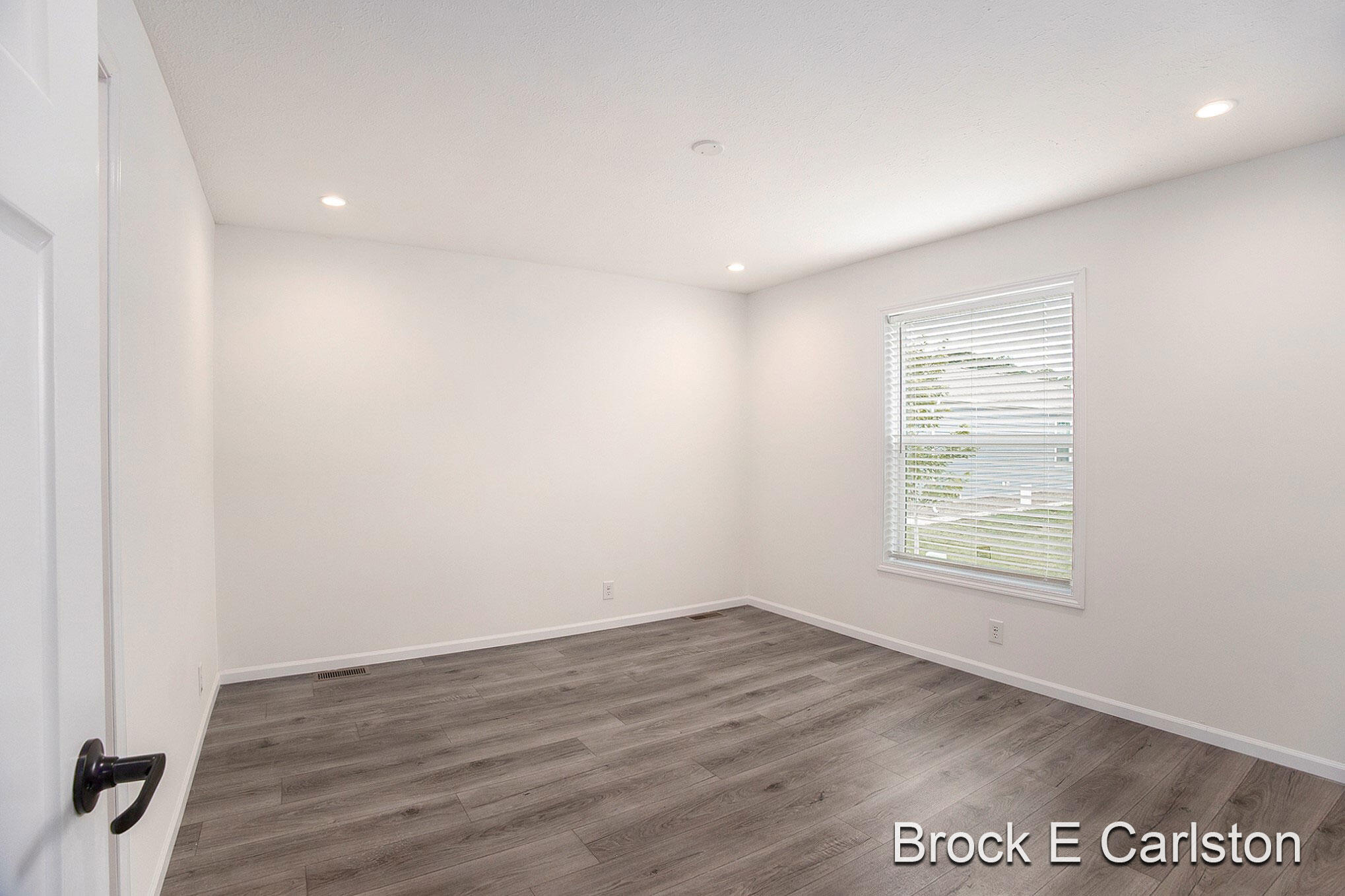 1283 E Ellis Road Norton Shores MI 49441