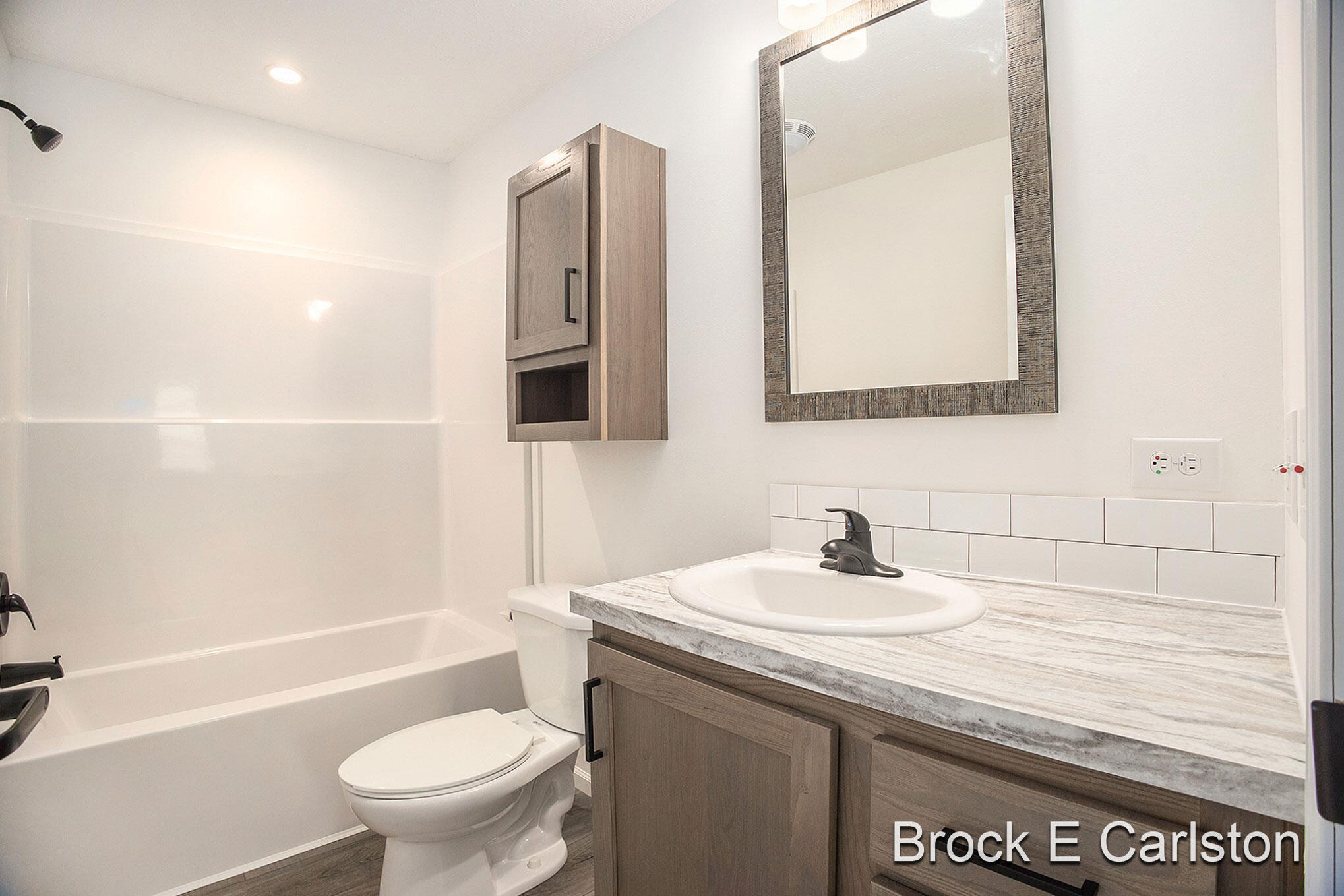 1283 E Ellis Road Norton Shores MI 49441
