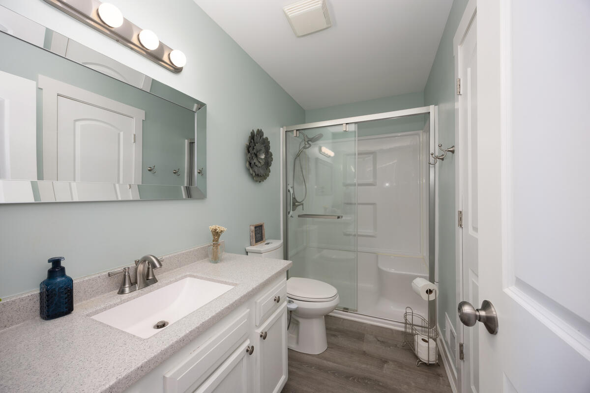 1126 N Vista Lane Allegan MI 49010