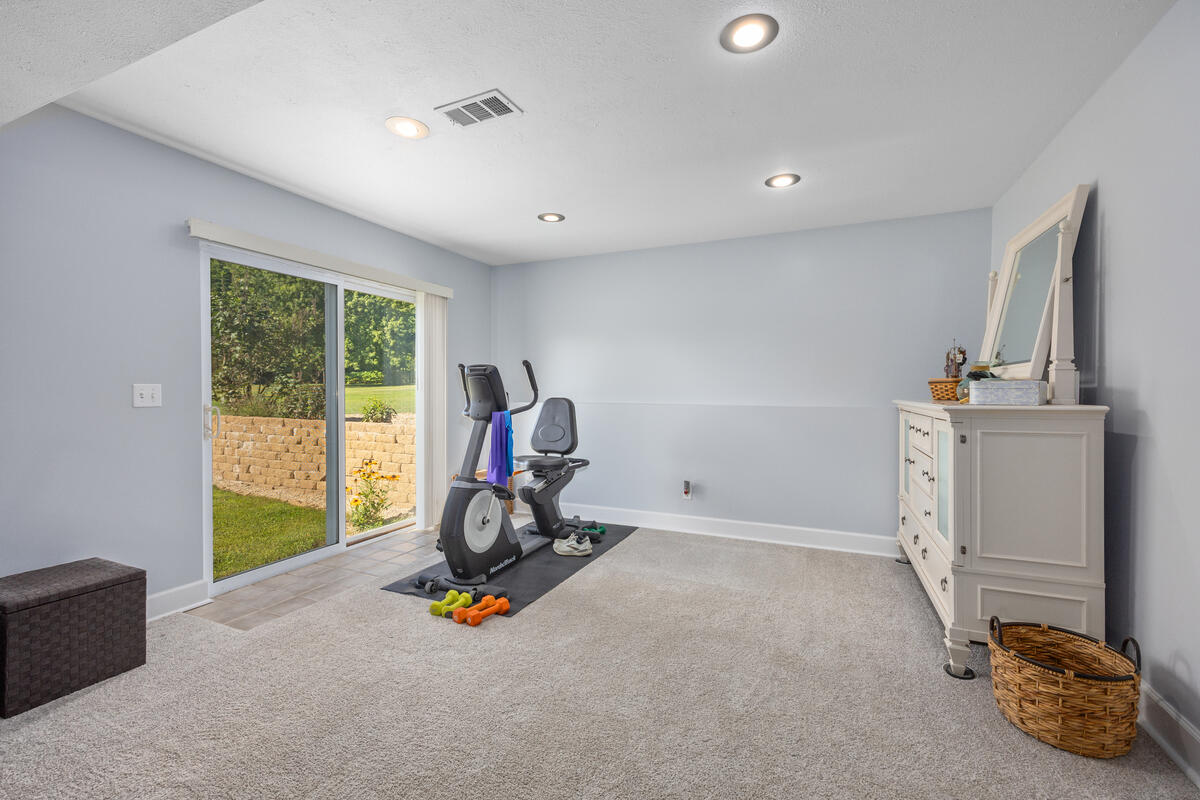 1126 N Vista Lane Allegan MI 49010