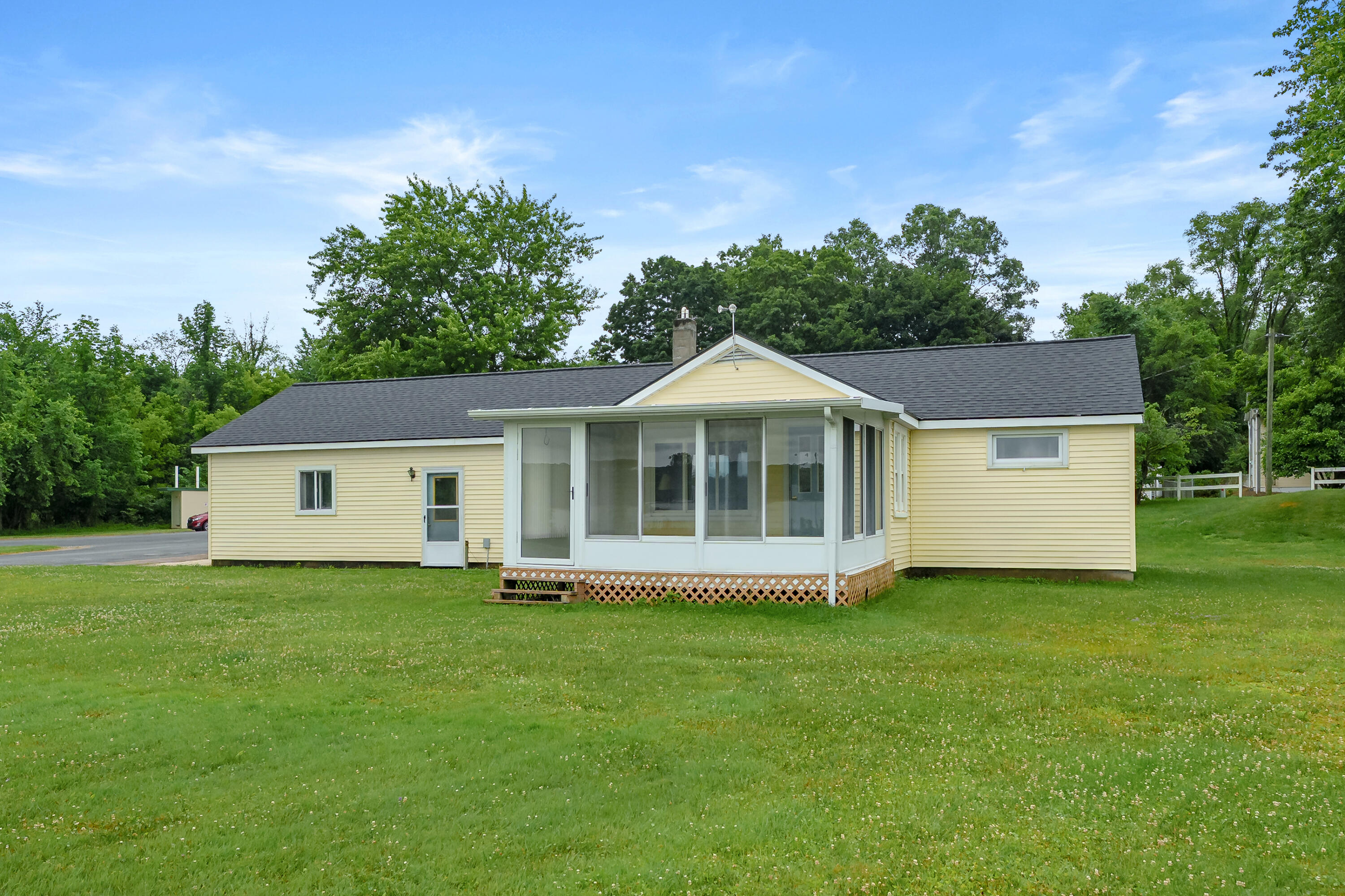 2380 33rd Street Allegan MI 49010