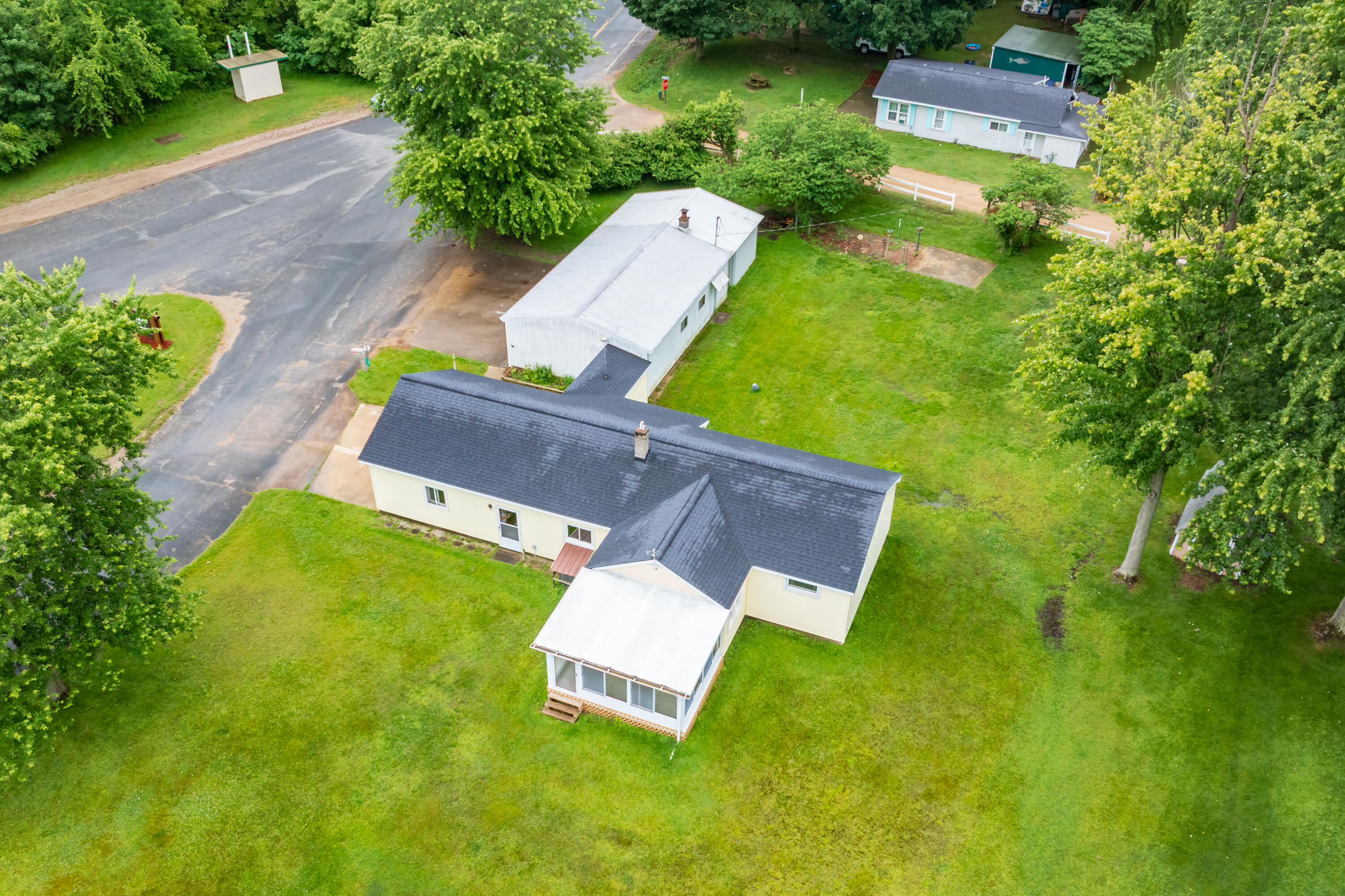 2380 33rd Street Allegan MI 49010