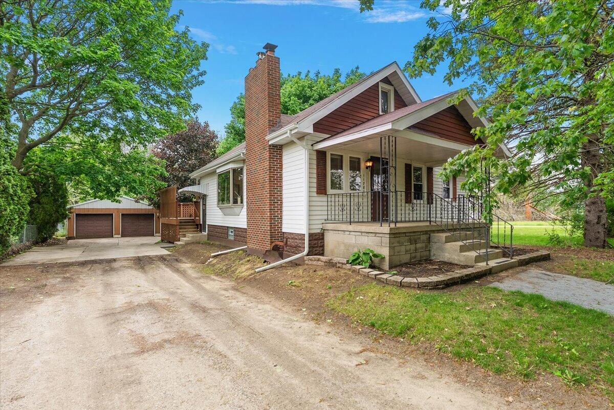 11781 8th Avenue NW Grand Rapids MI 49534