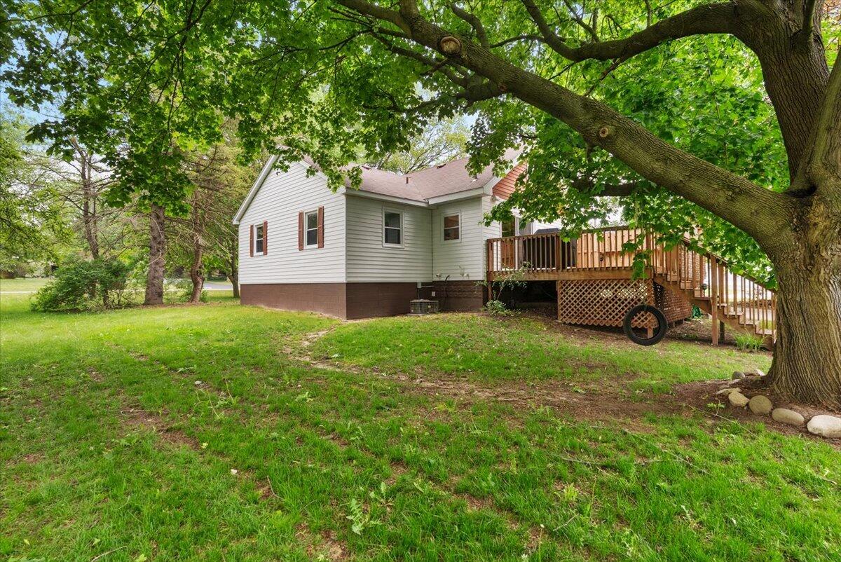 11781 8th Avenue NW Grand Rapids MI 49534