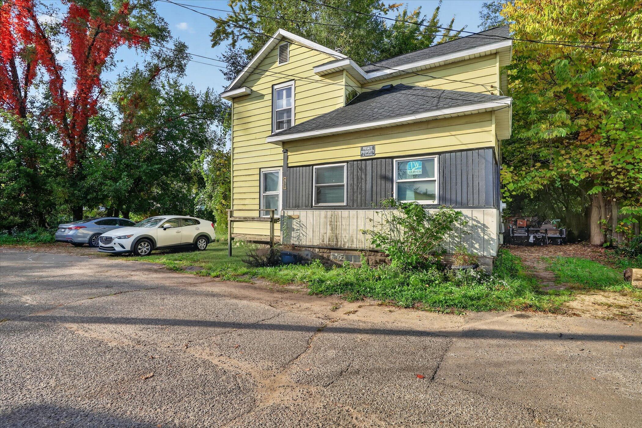 1004 Newland Place Kalamazoo MI 49001