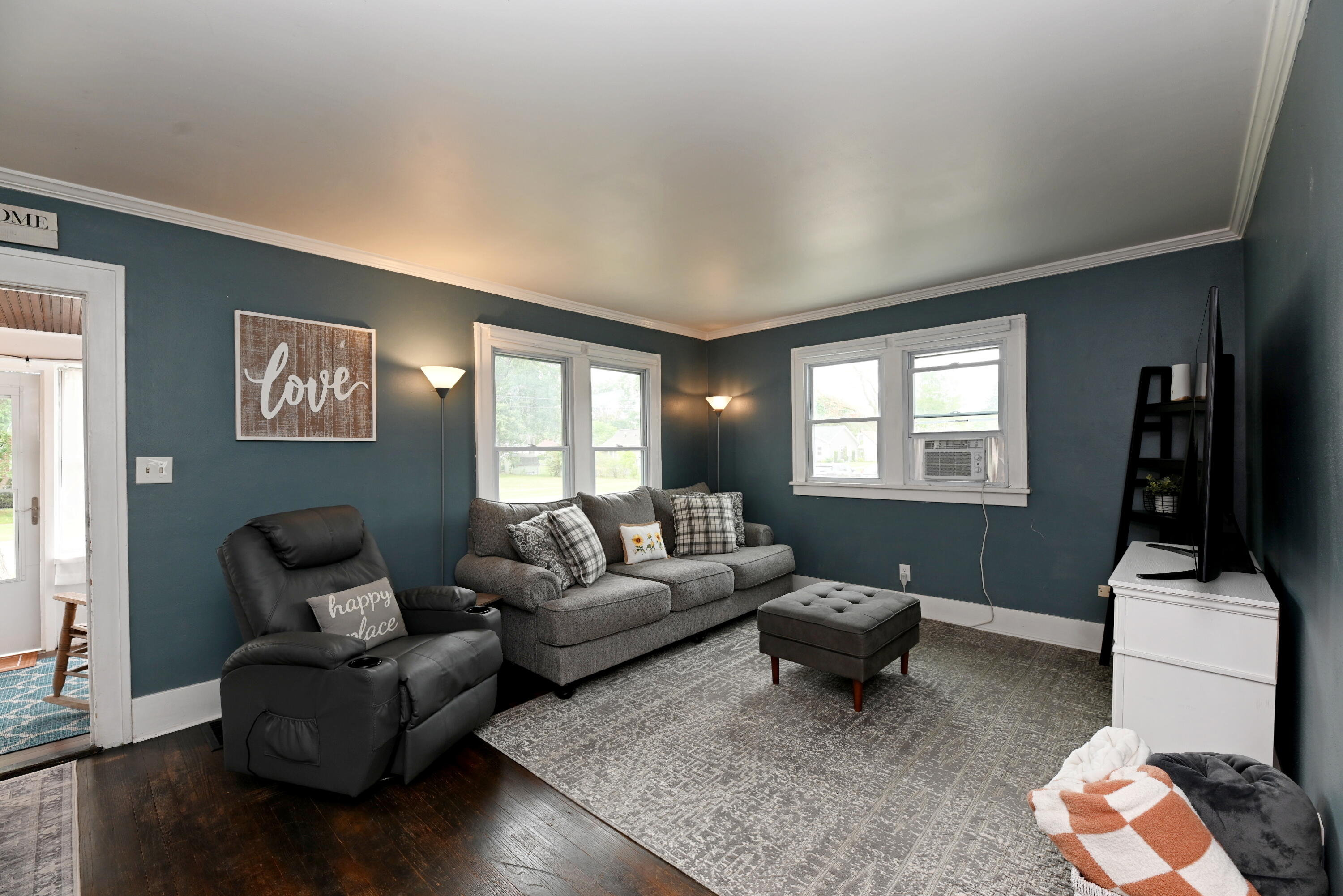 2362 Denmark Street Muskegon MI 49441