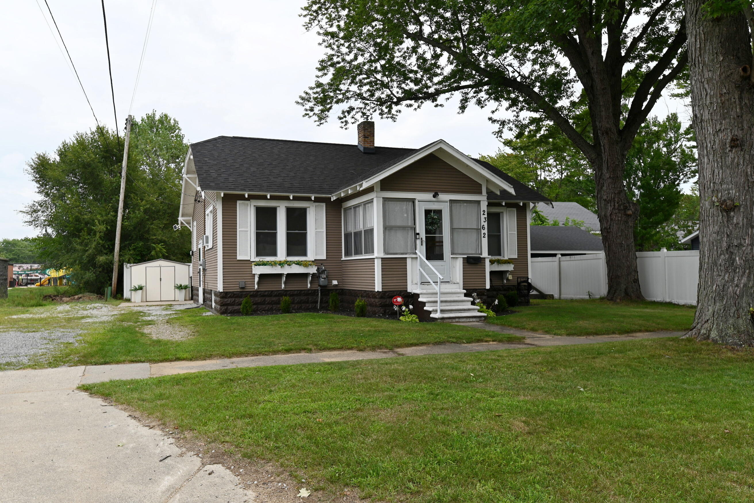 2362 Denmark Street Muskegon MI 49441