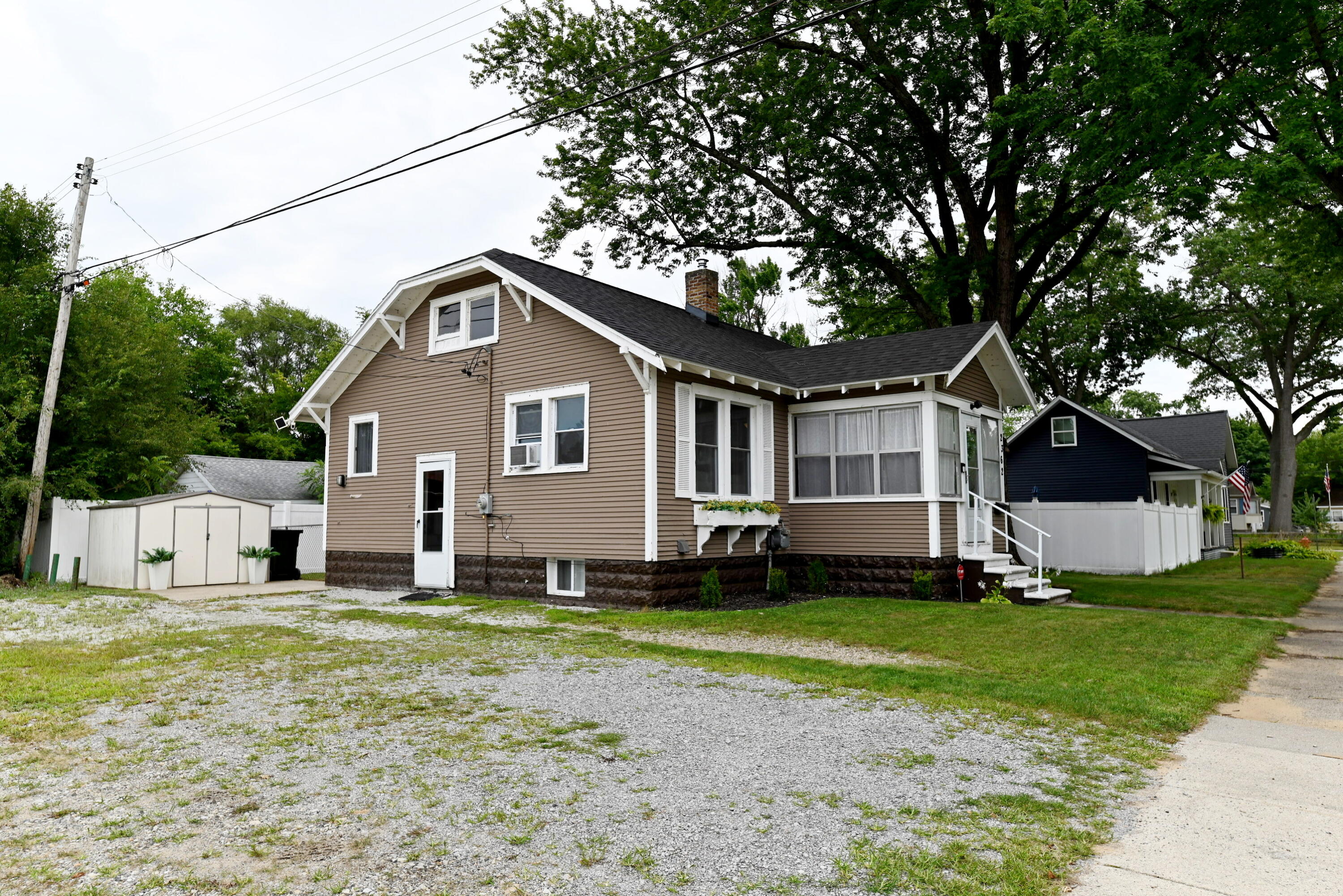2362 Denmark Street Muskegon MI 49441