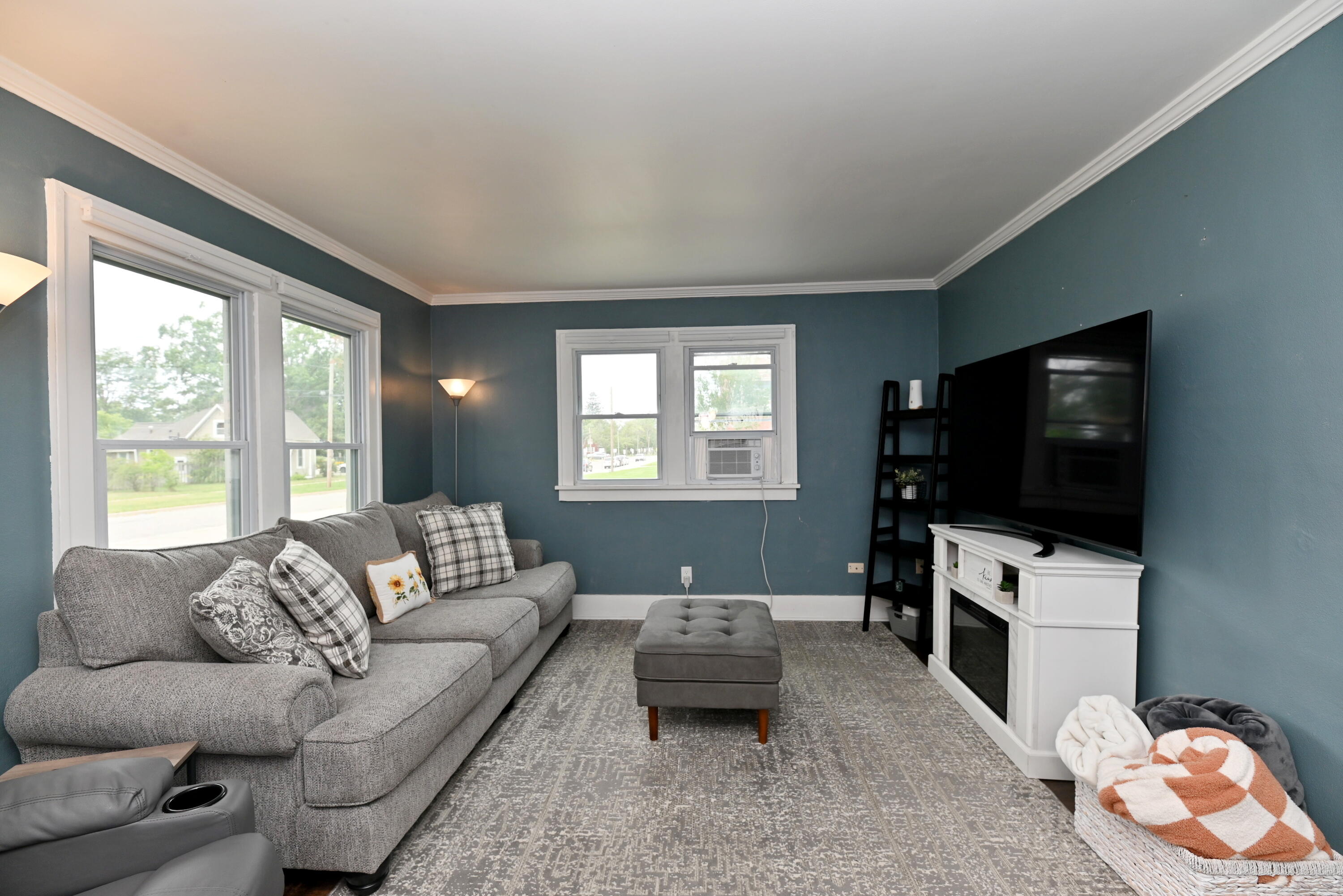2362 Denmark Street Muskegon MI 49441