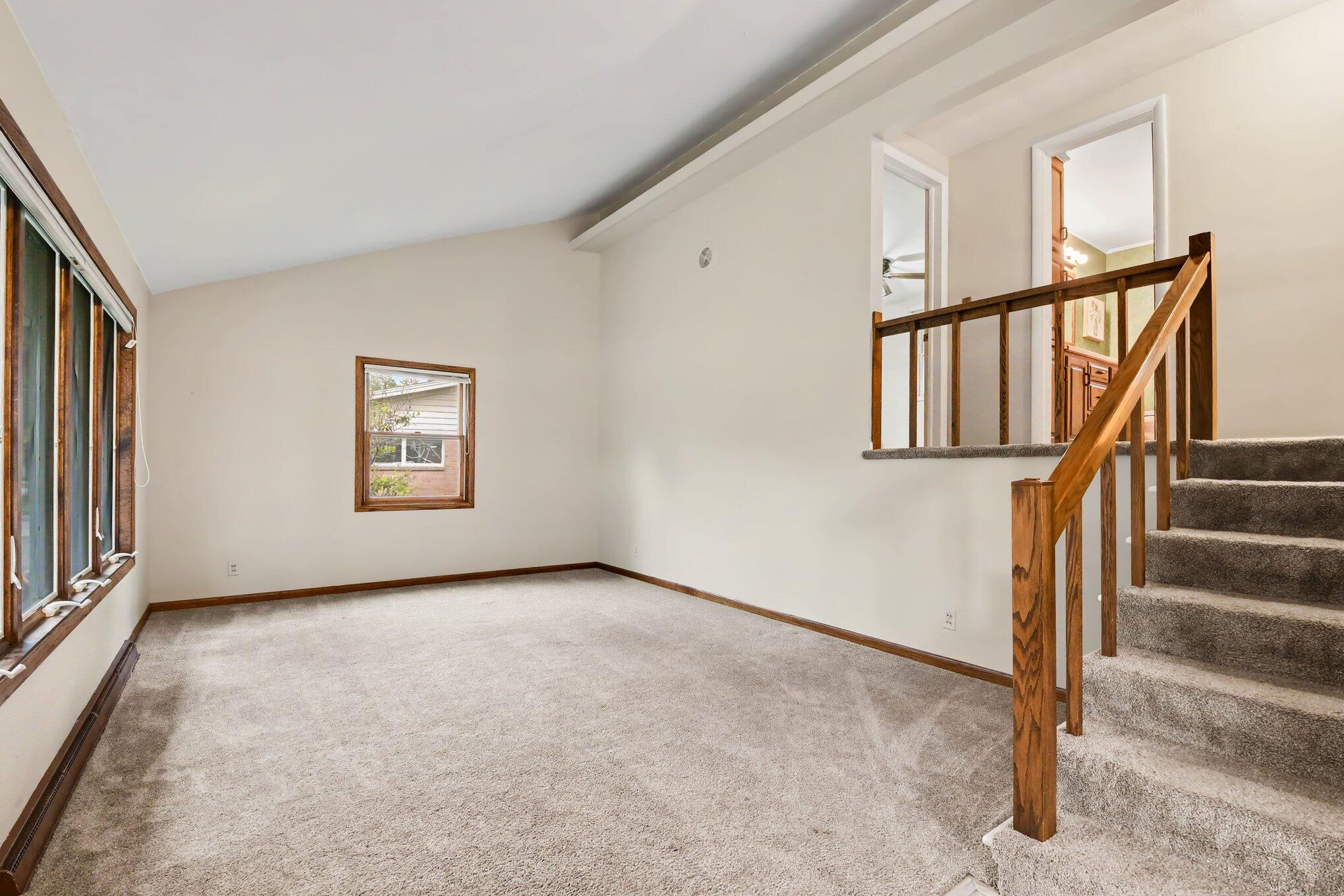 859 Paradise Lake Drive SE Grand Rapids MI 49546