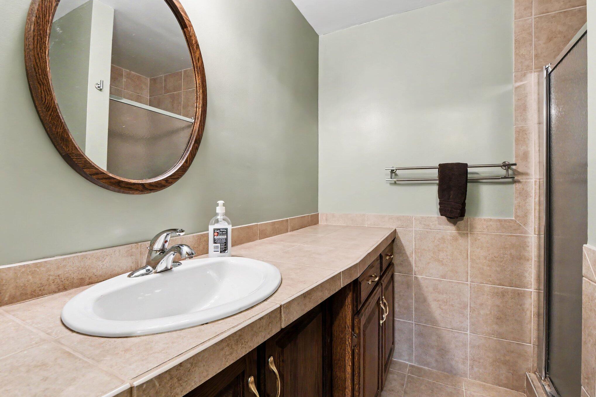 859 Paradise Lake Drive SE Grand Rapids MI 49546