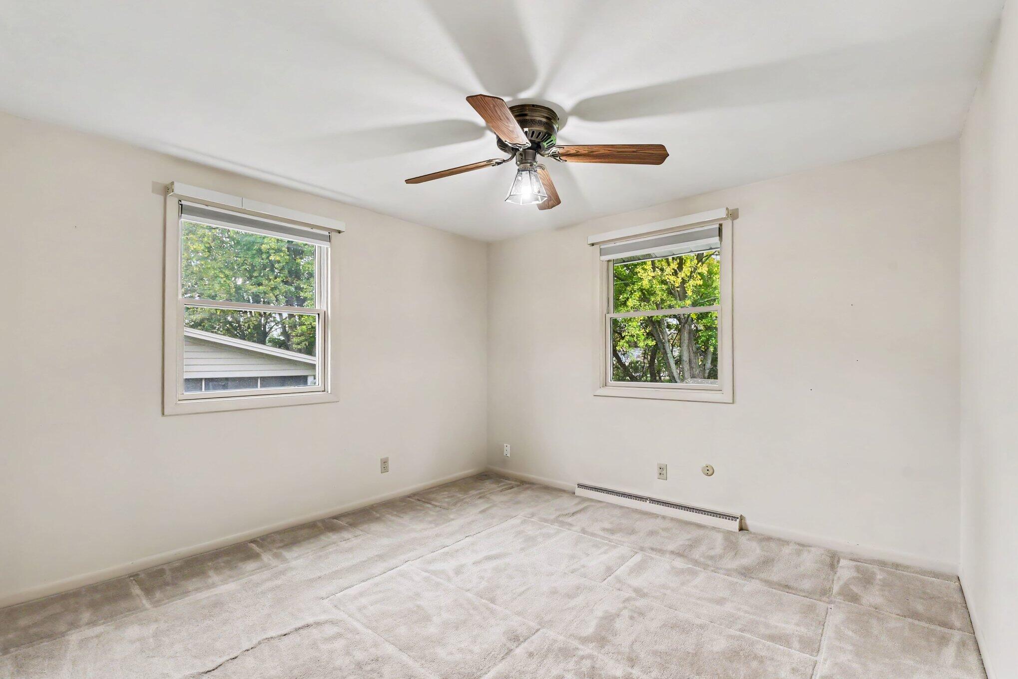 859 Paradise Lake Drive SE Grand Rapids MI 49546
