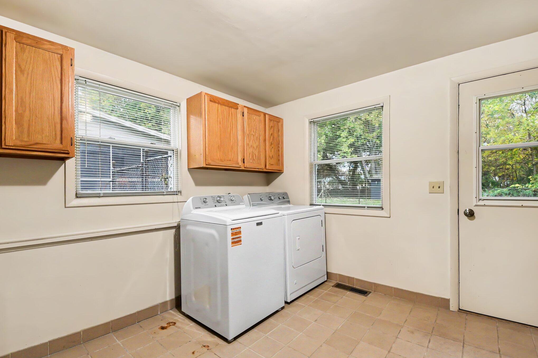 859 Paradise Lake Drive SE Grand Rapids MI 49546