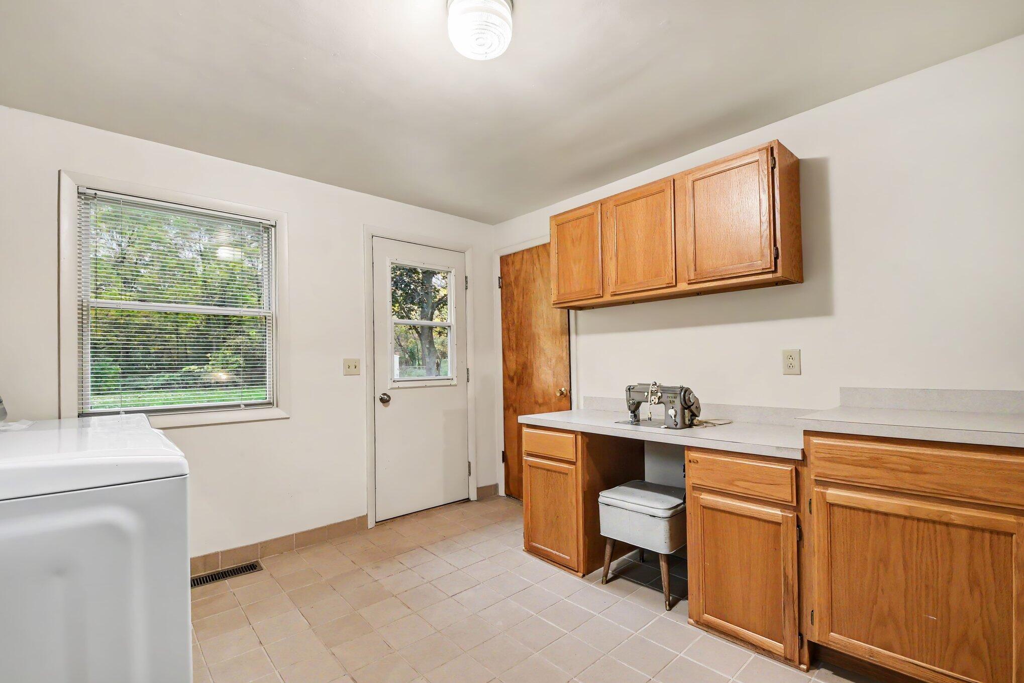 859 Paradise Lake Drive SE Grand Rapids MI 49546