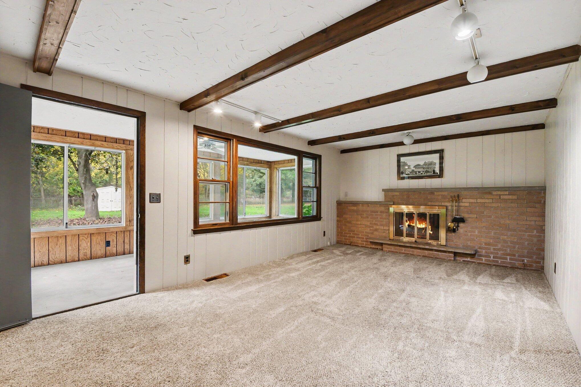 859 Paradise Lake Drive SE Grand Rapids MI 49546