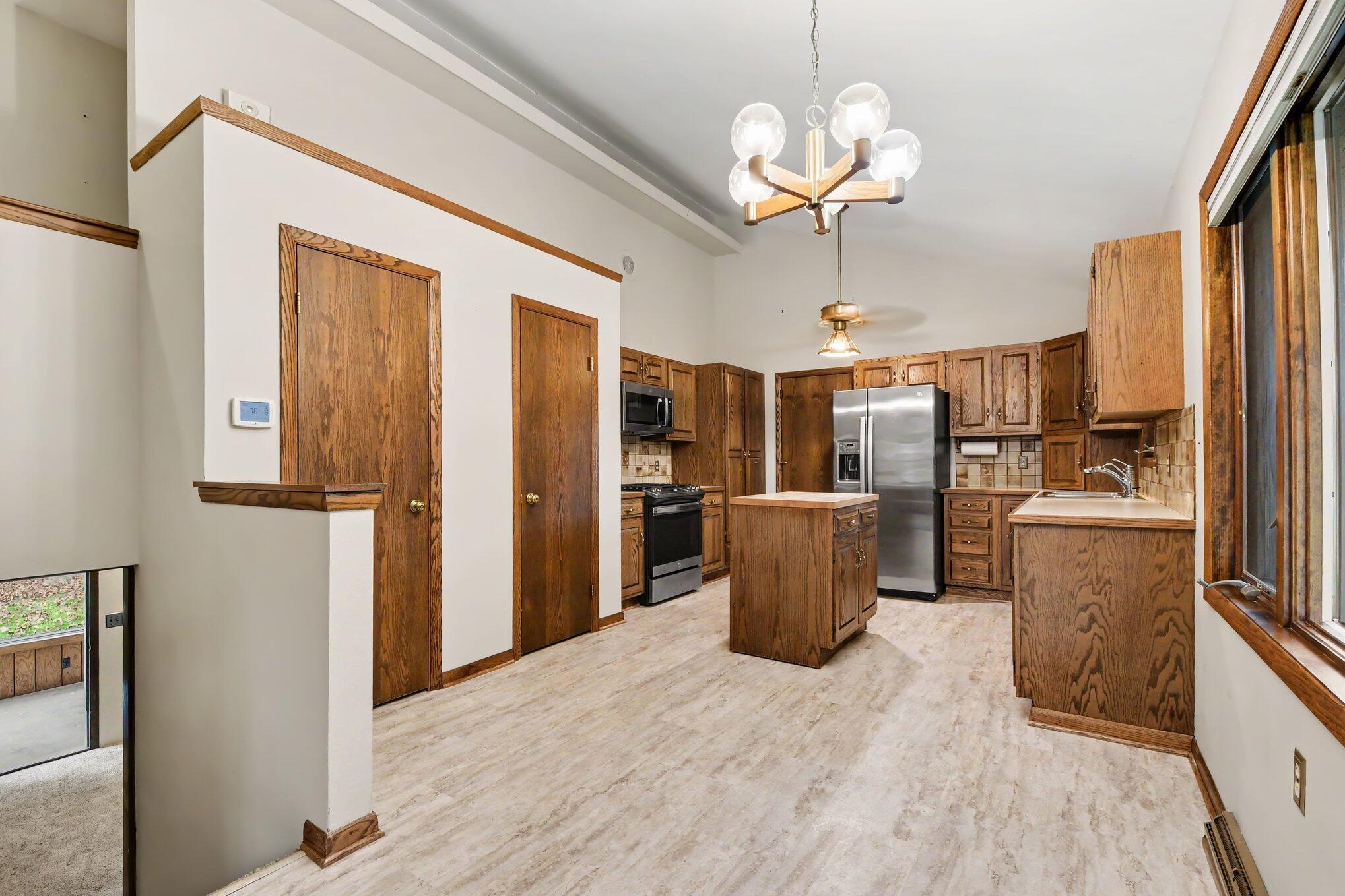859 Paradise Lake Drive SE Grand Rapids MI 49546