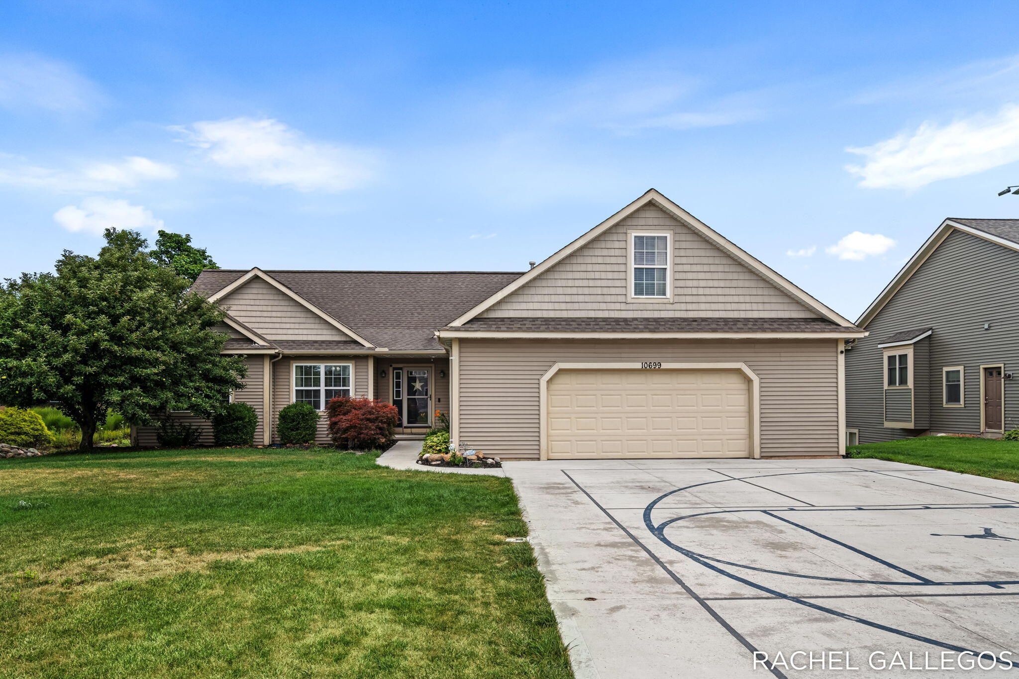 10699 Antelope Drive Zeeland MI 49464
