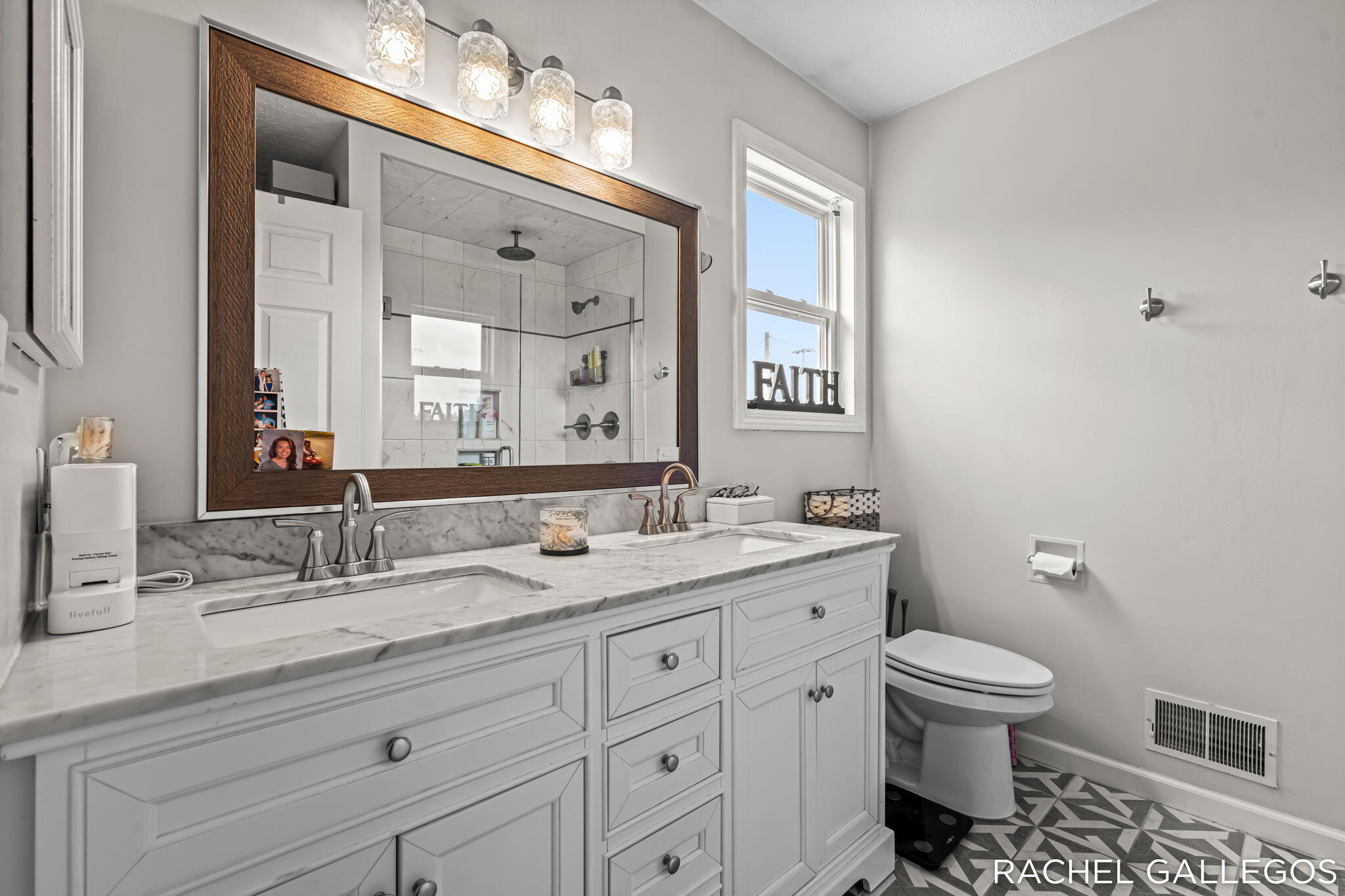 10699 Antelope Drive Zeeland MI 49464