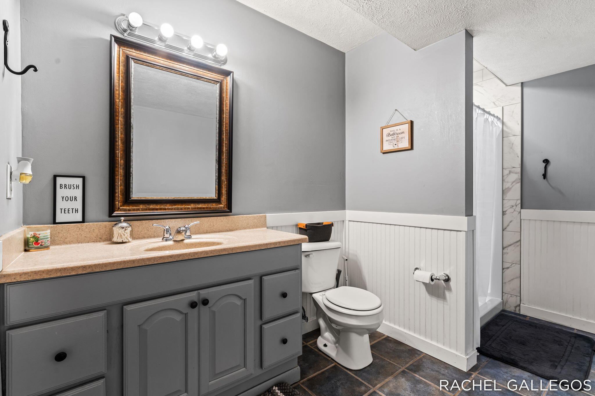 10699 Antelope Drive Zeeland MI 49464