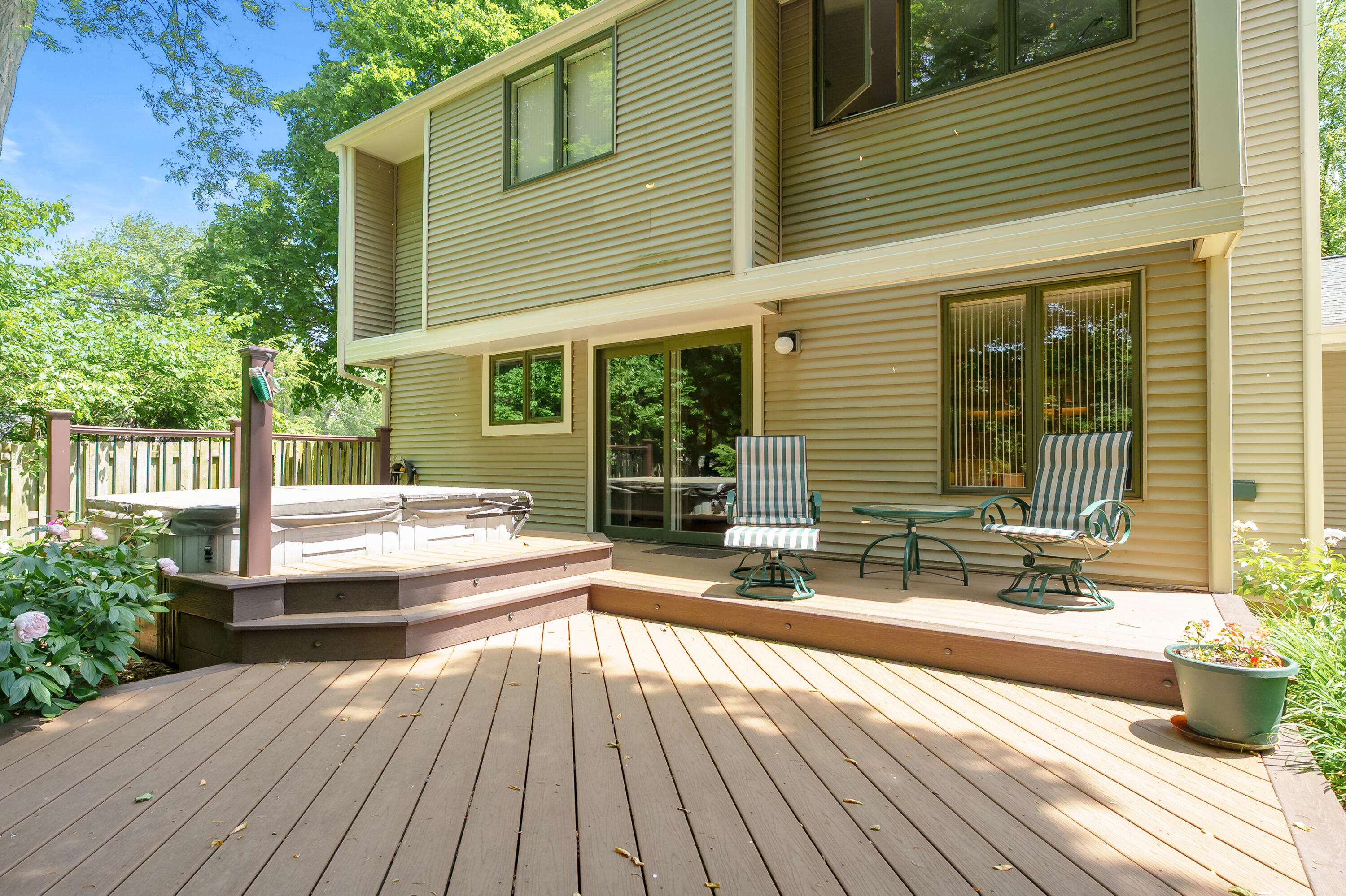 1853 Cumberland Street Kalamazoo MI 49006