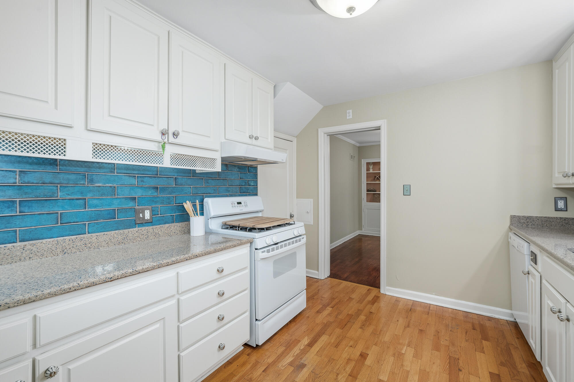 2015 Grand Avenue Kalamazoo MI 49006