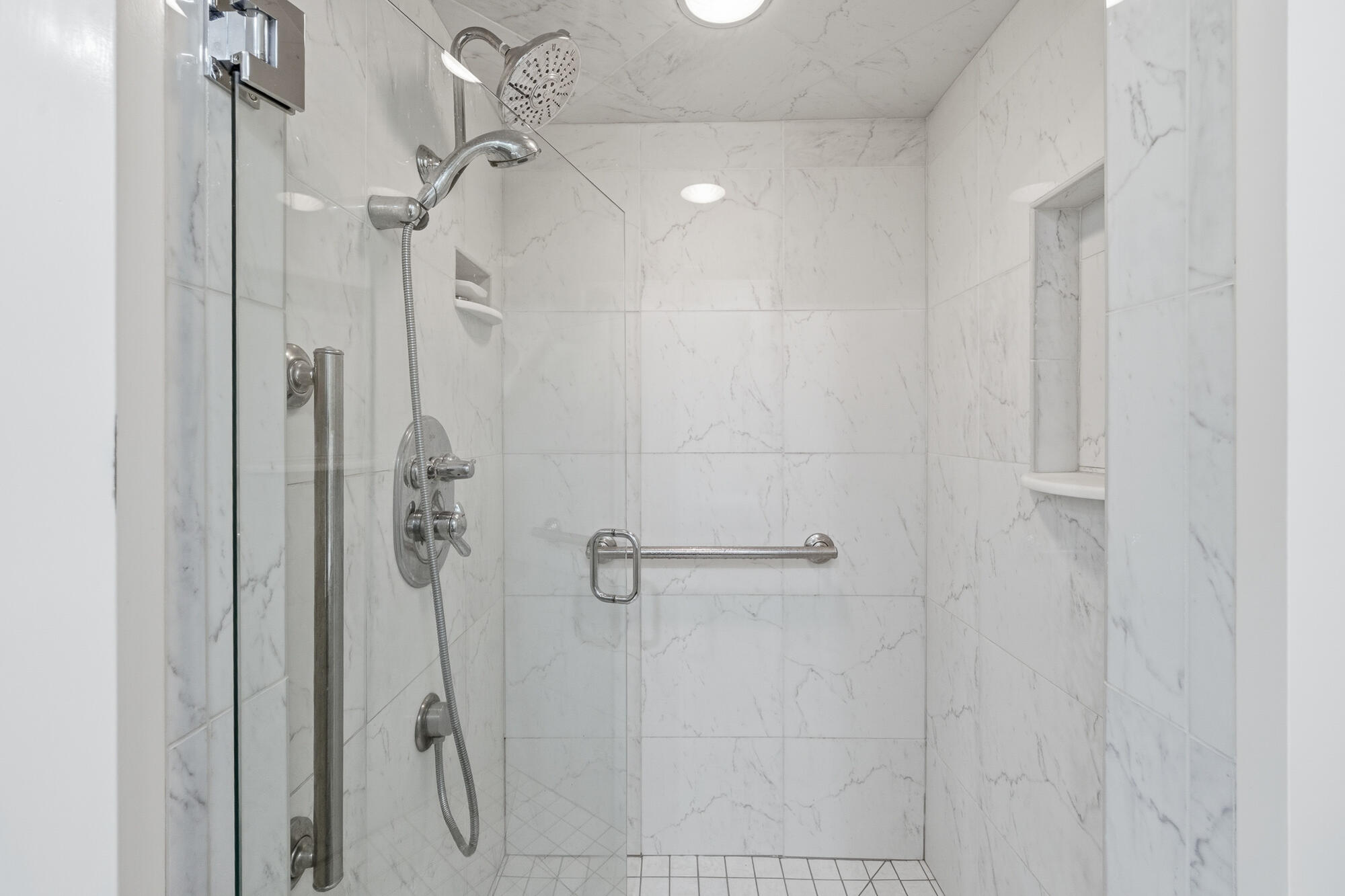 2015 Grand Avenue Kalamazoo MI 49006