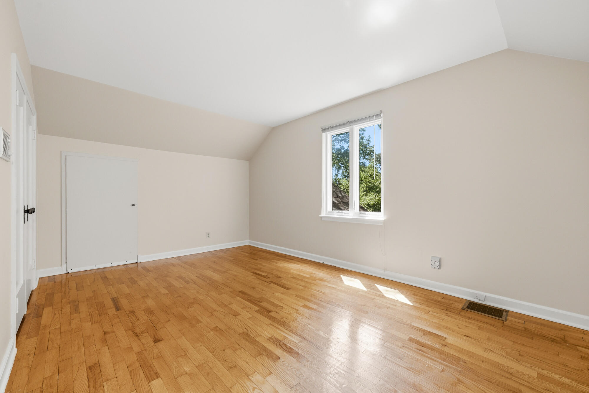 2015 Grand Avenue Kalamazoo MI 49006