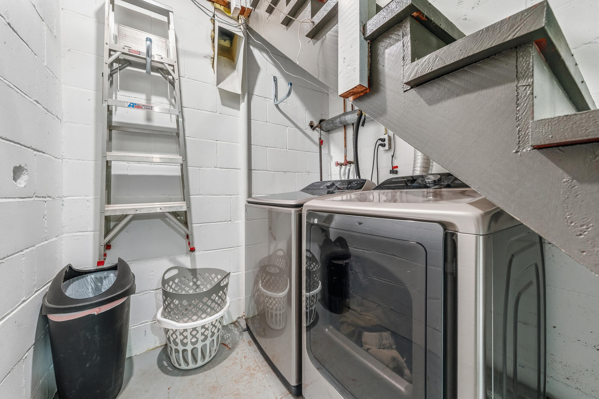 2015 Grand Avenue Kalamazoo MI 49006
