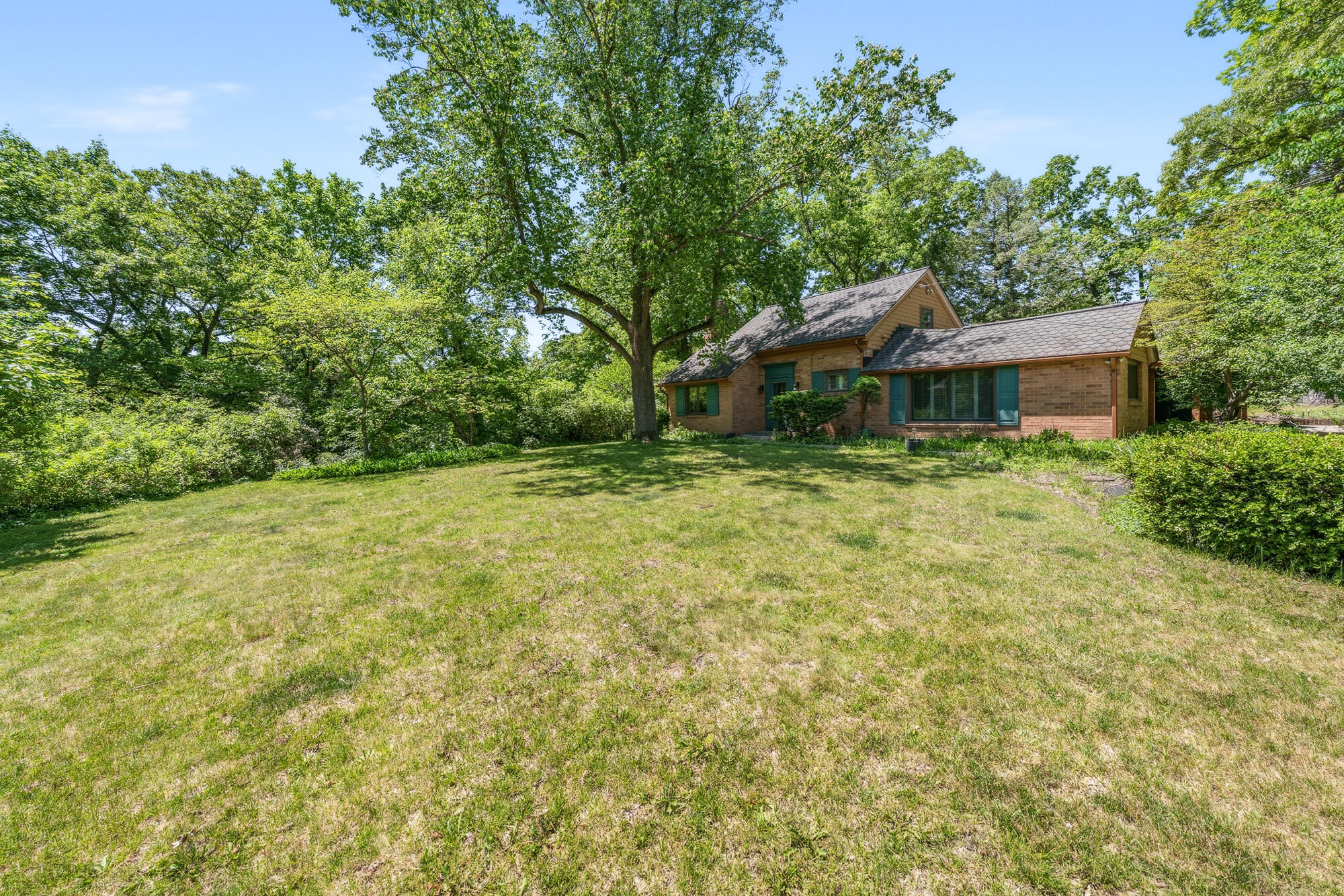 2015 Grand Avenue Kalamazoo MI 49006