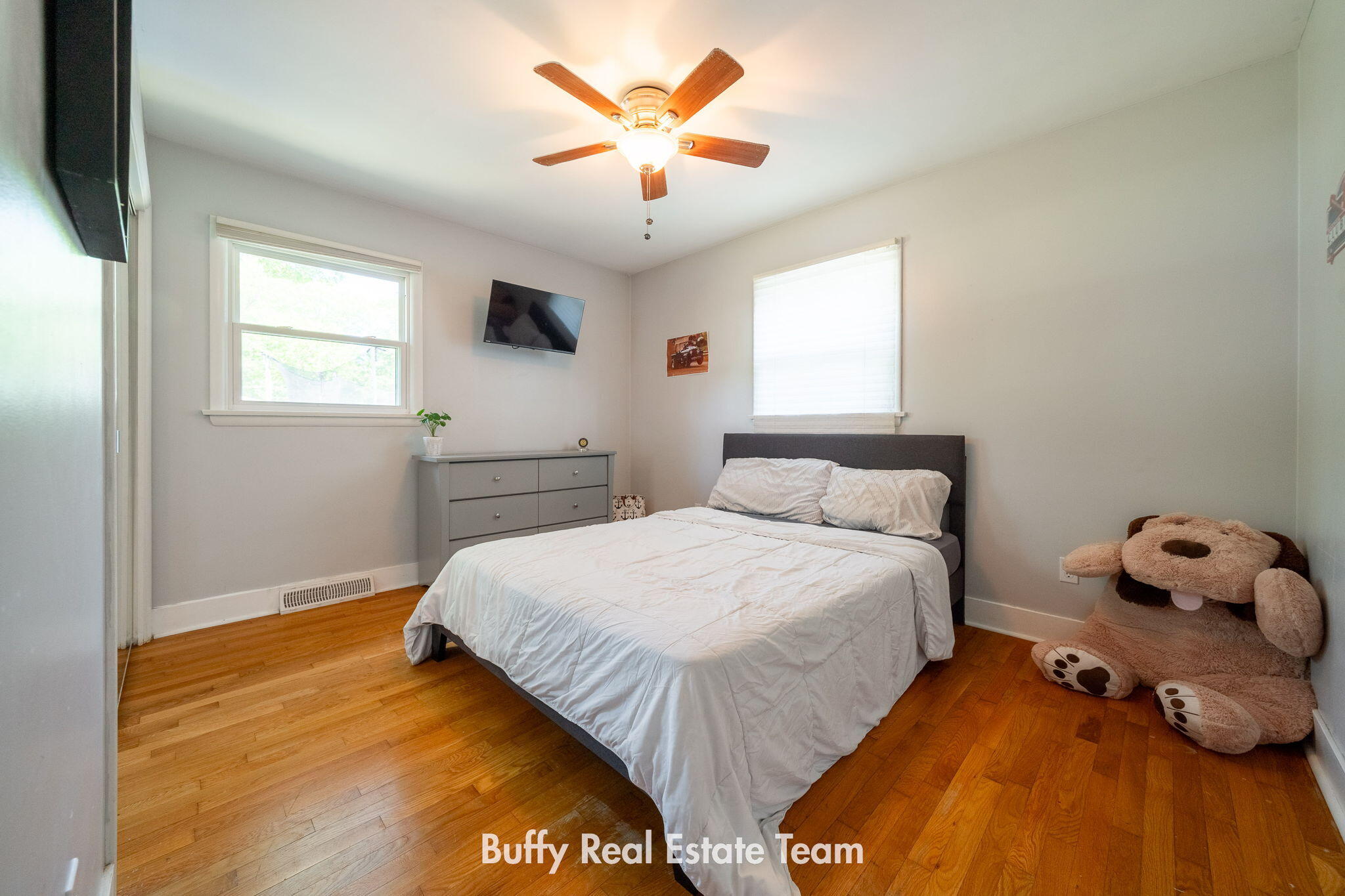 2160 Garland Drive Norton Shores MI 49441