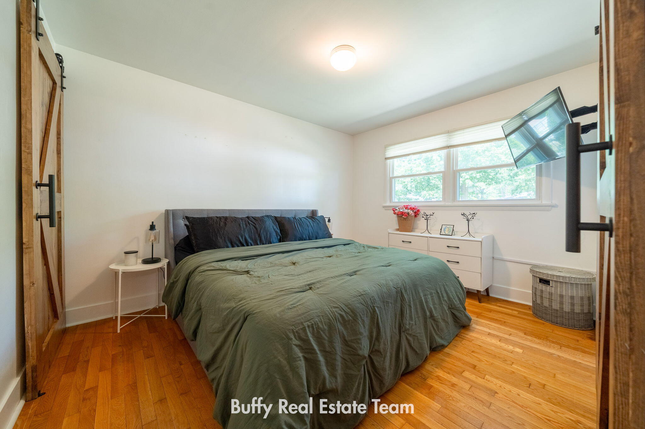 2160 Garland Drive Norton Shores MI 49441