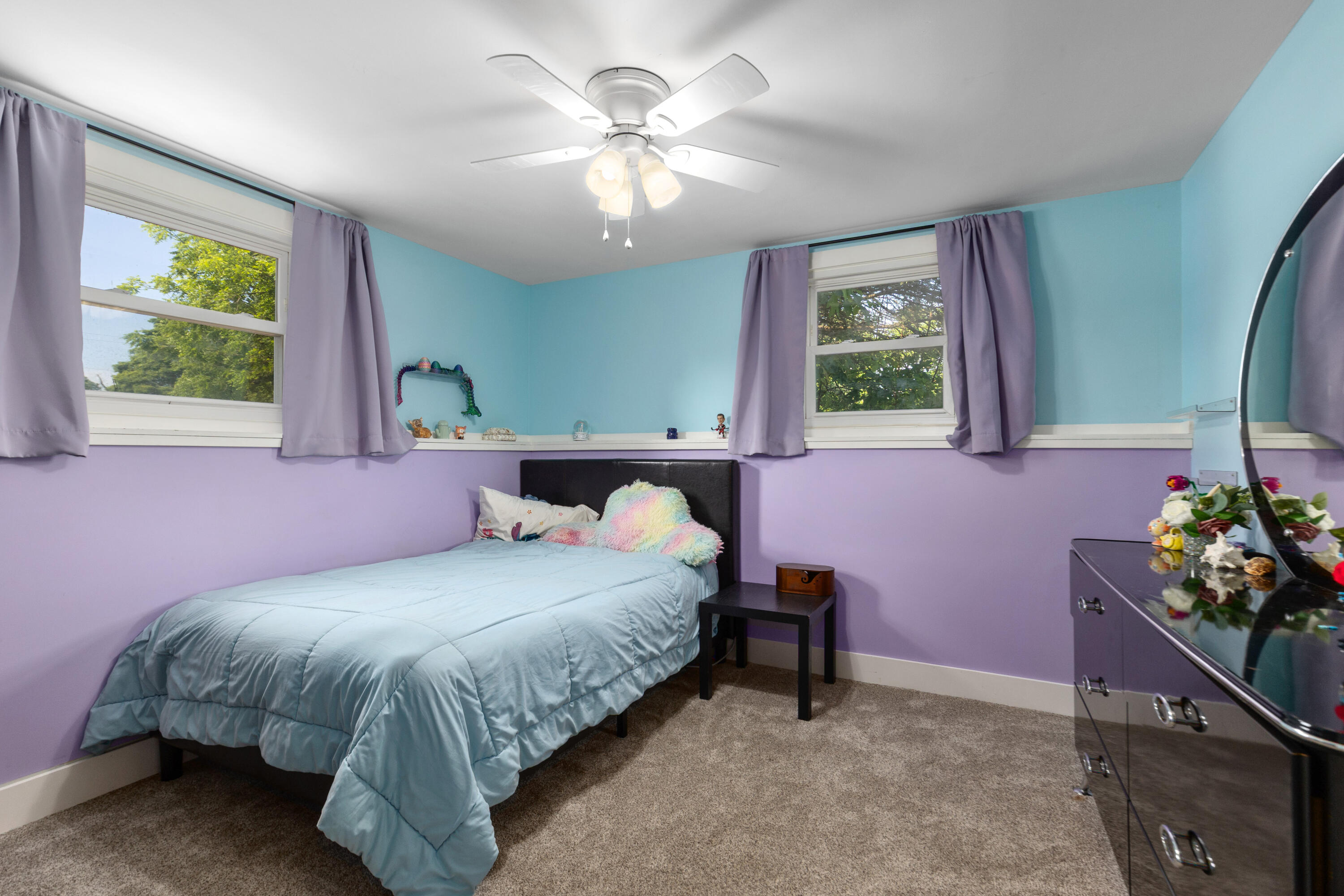 13687 New Holland Street Holland MI 49424