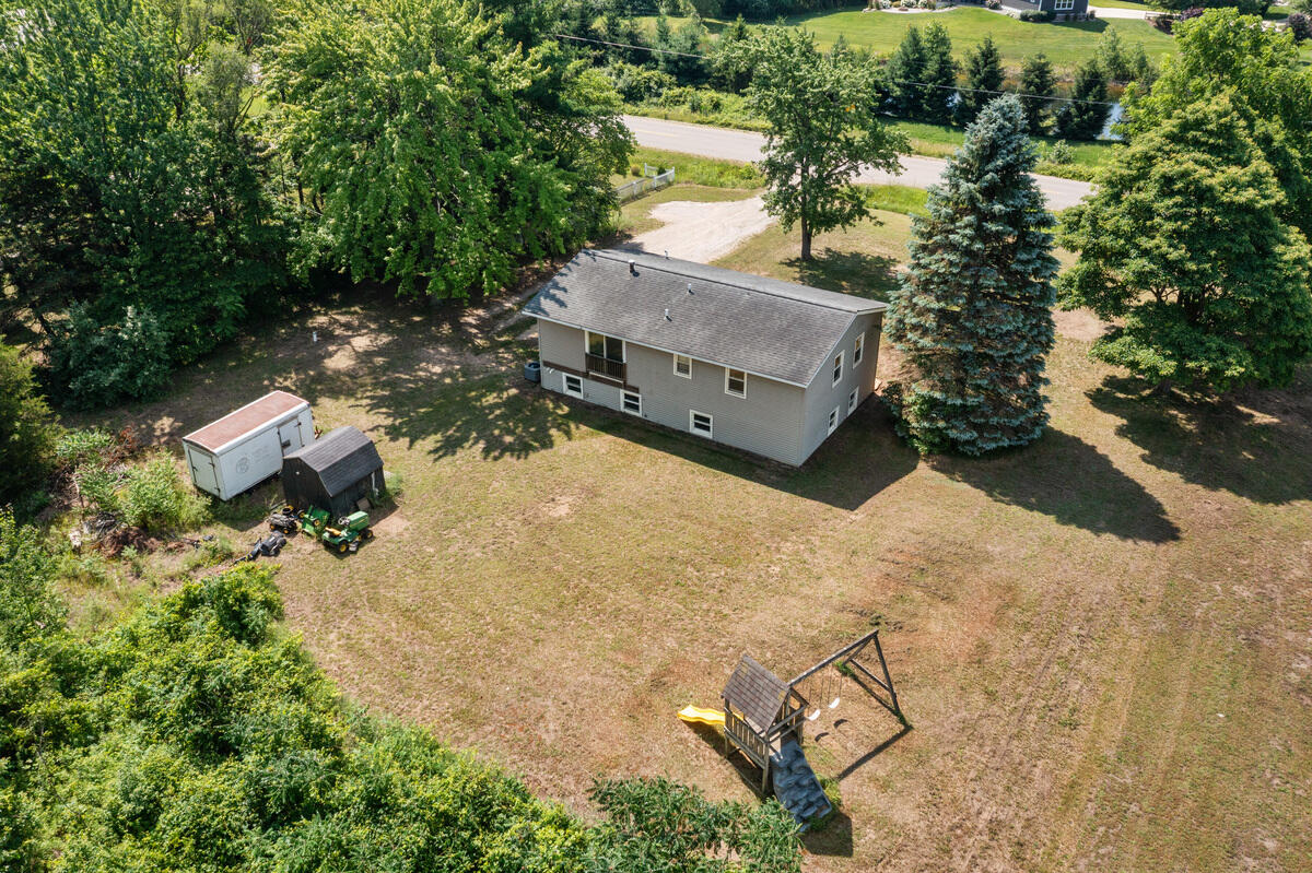 13687 New Holland Street Holland MI 49424
