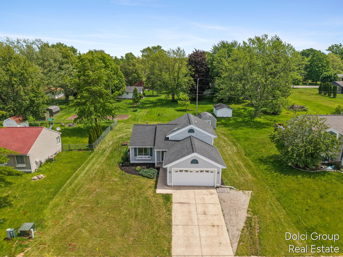 233 Jennifer Lane Holland MI 49423