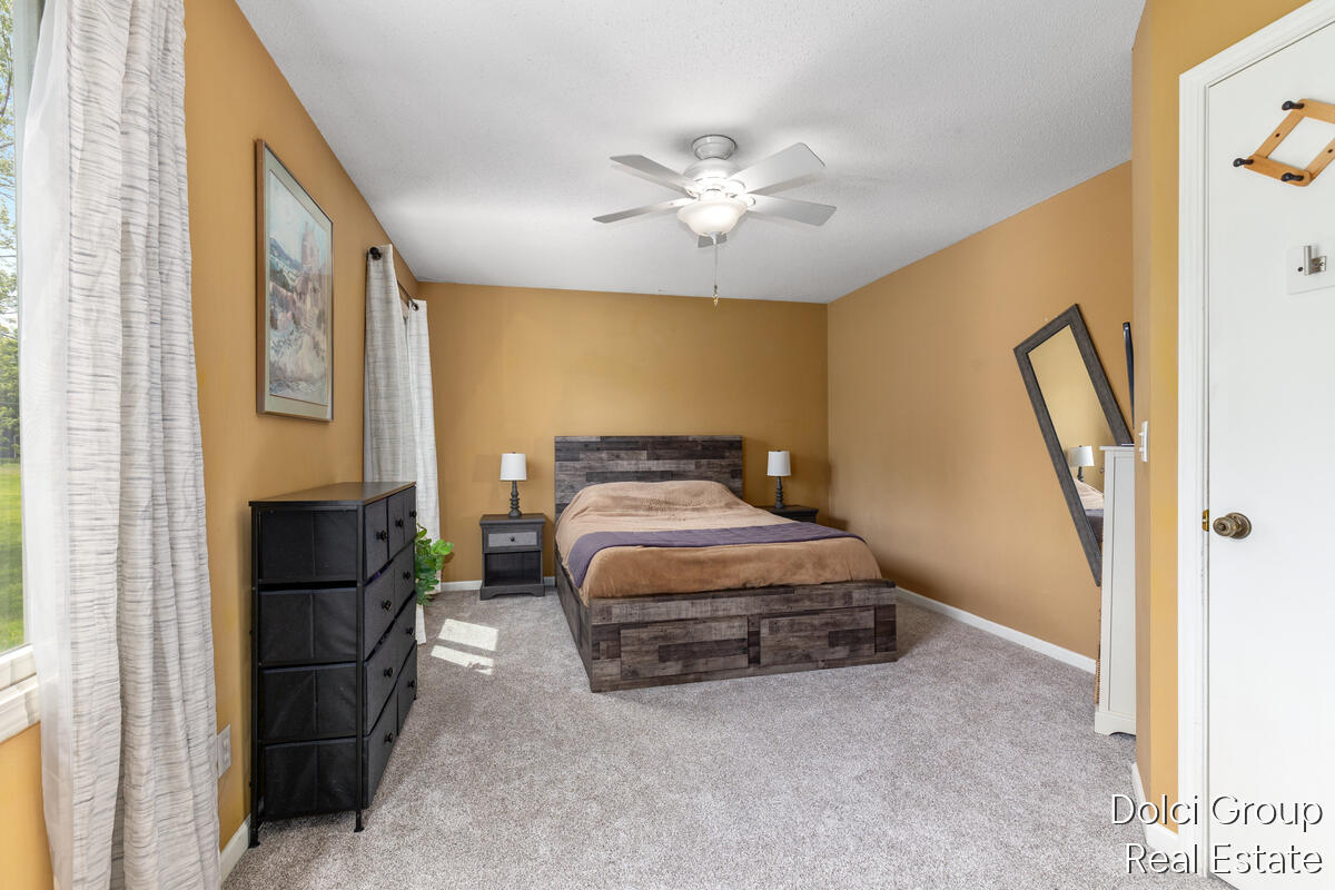 233 Jennifer Lane Holland MI 49423