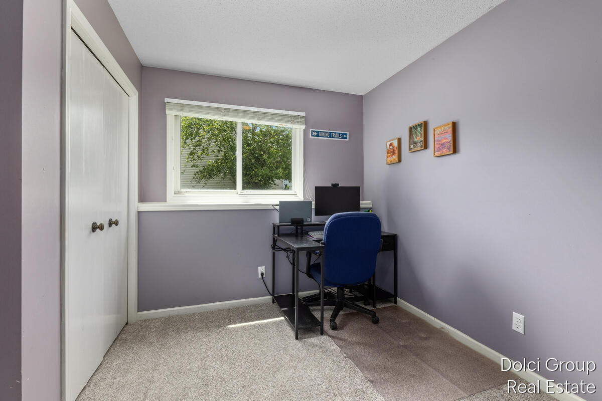 233 Jennifer Lane Holland MI 49423