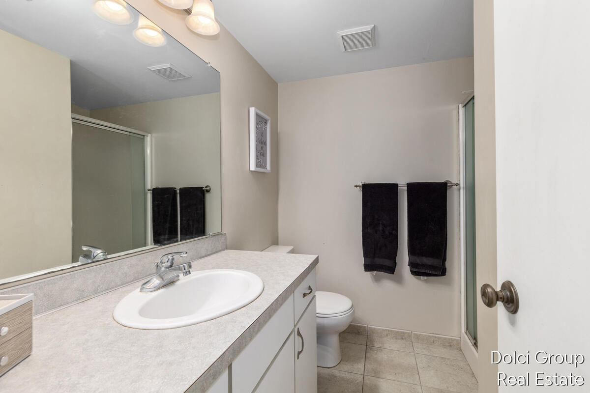 233 Jennifer Lane Holland MI 49423