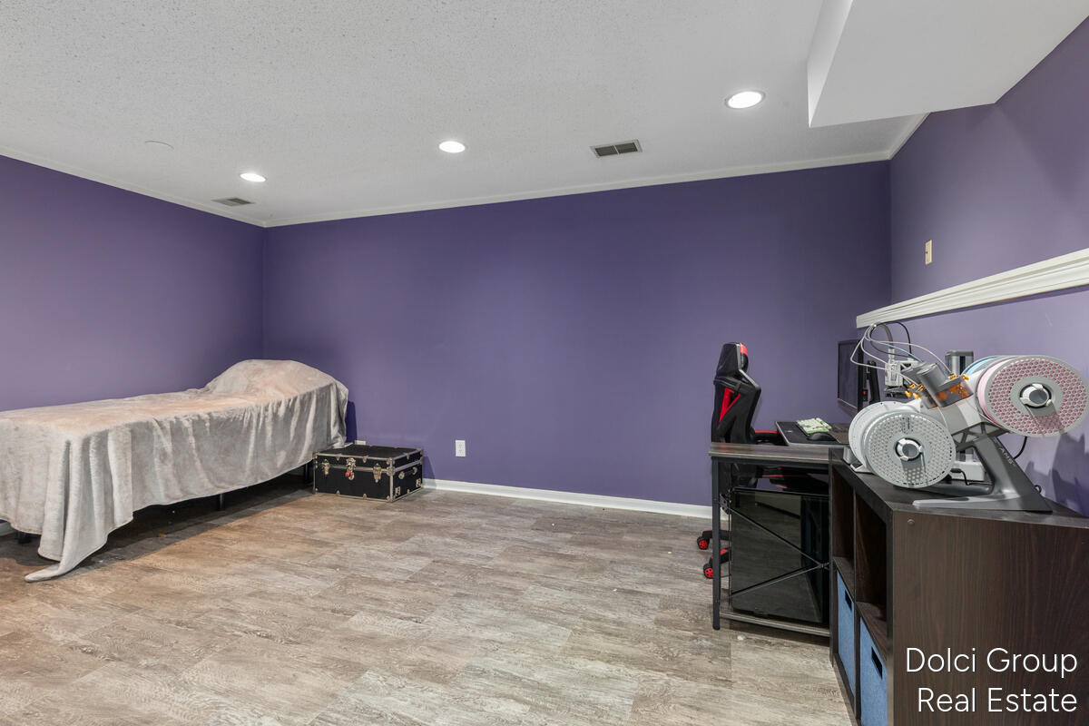 233 Jennifer Lane Holland MI 49423