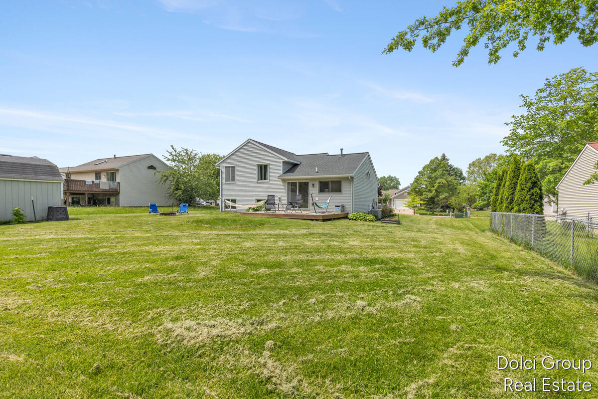 233 Jennifer Lane Holland MI 49423