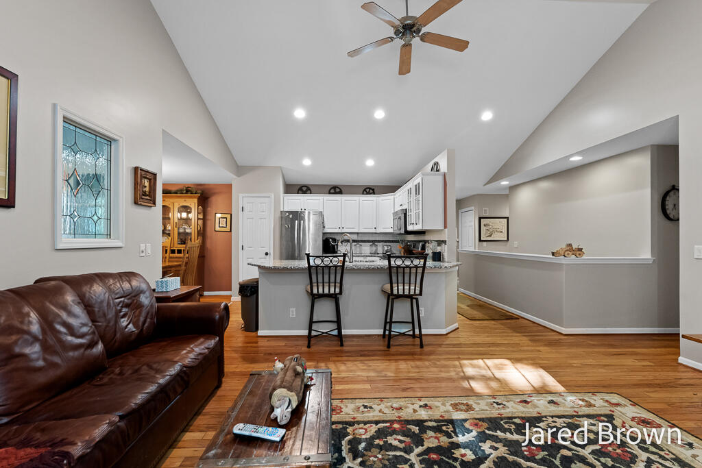 13525 141st Avenue Grand Haven MI 49417