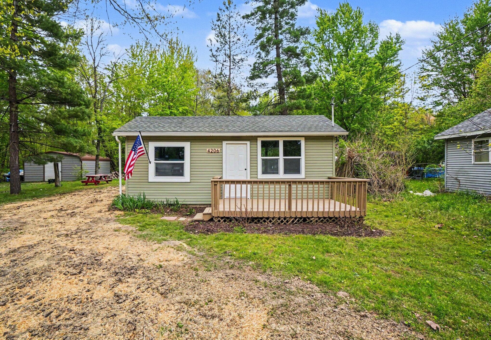 4206 S Shore Drive Allegan MI 49010