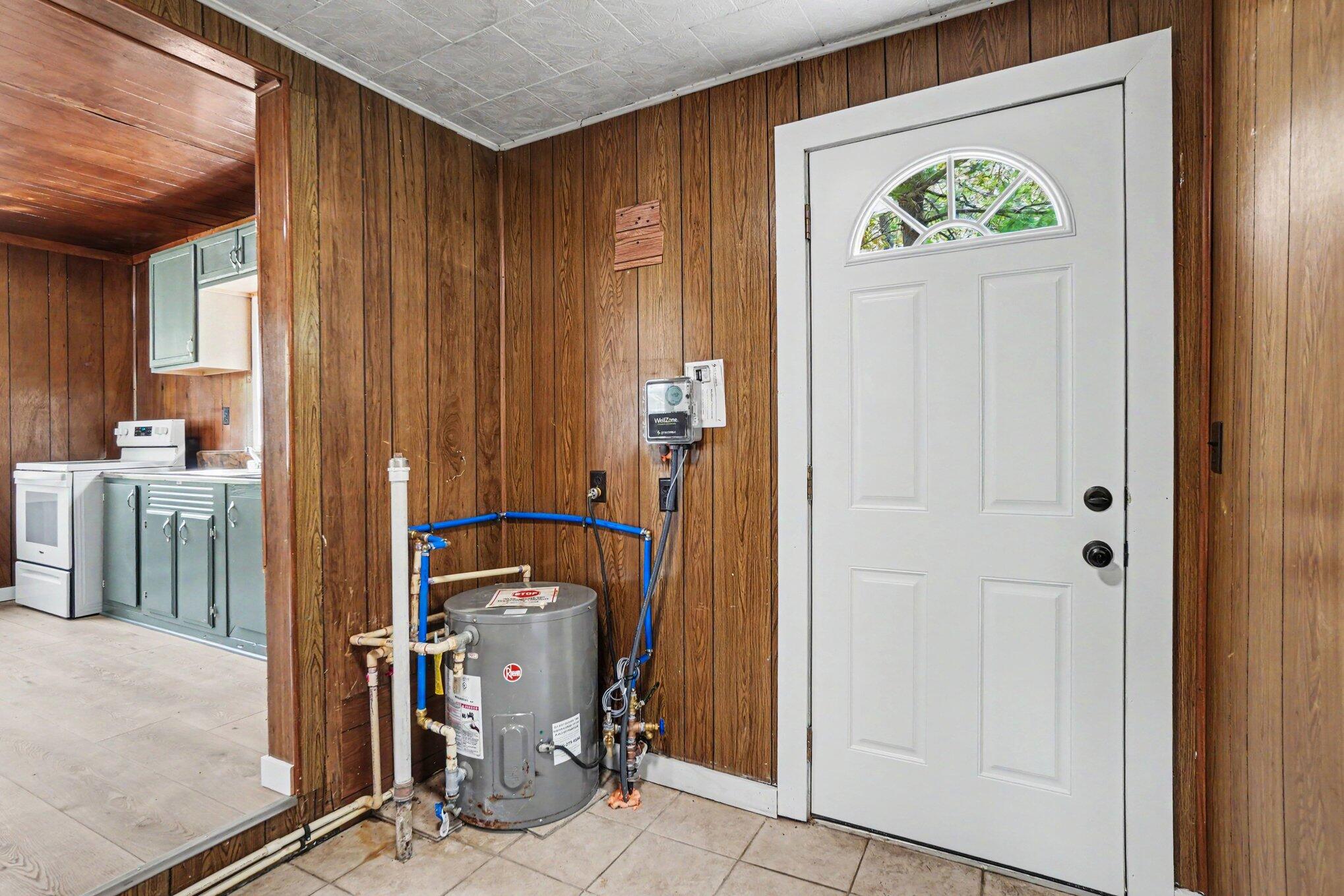 4206 S Shore Drive Allegan MI 49010
