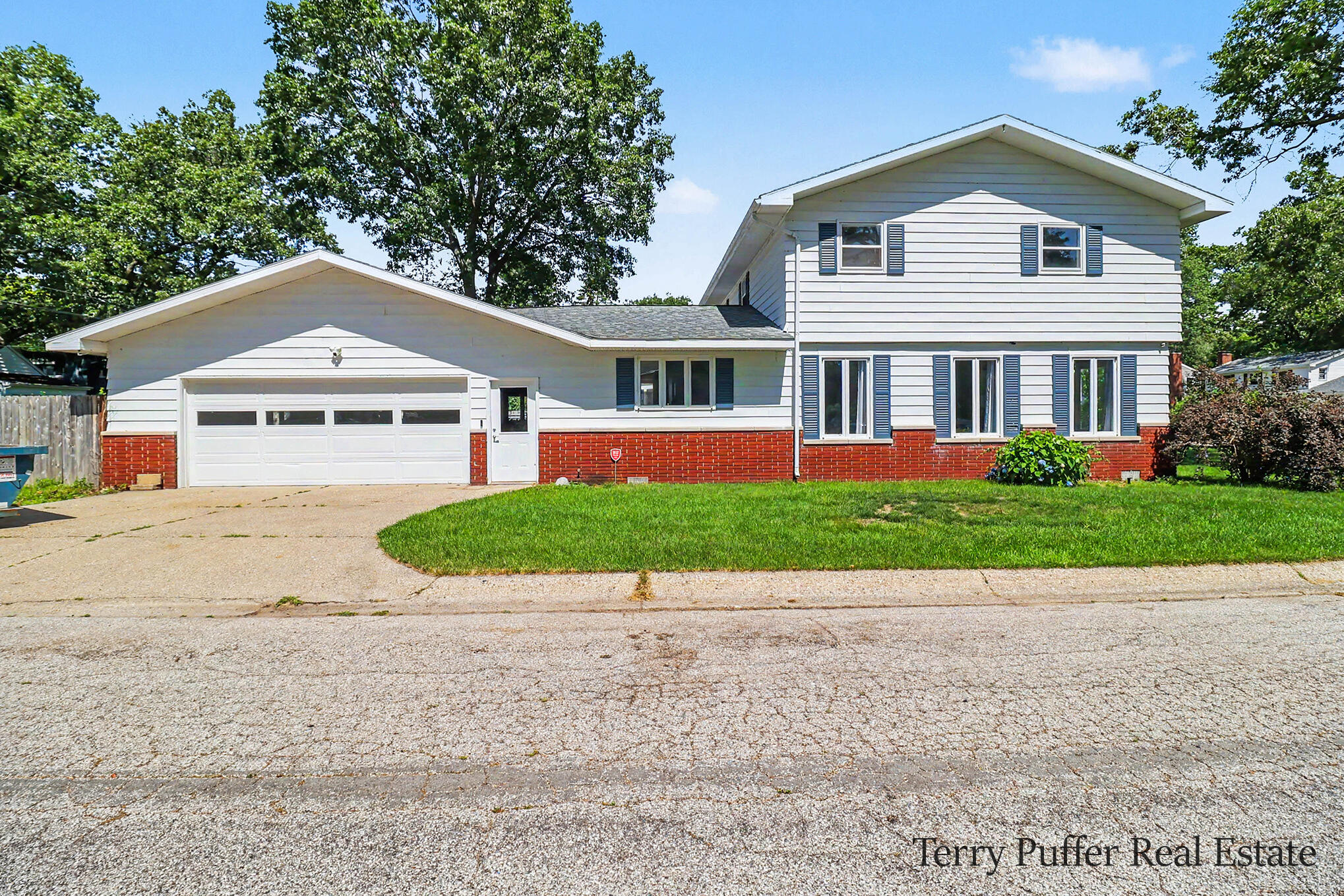 695 Miller Drive Muskegon MI 49445