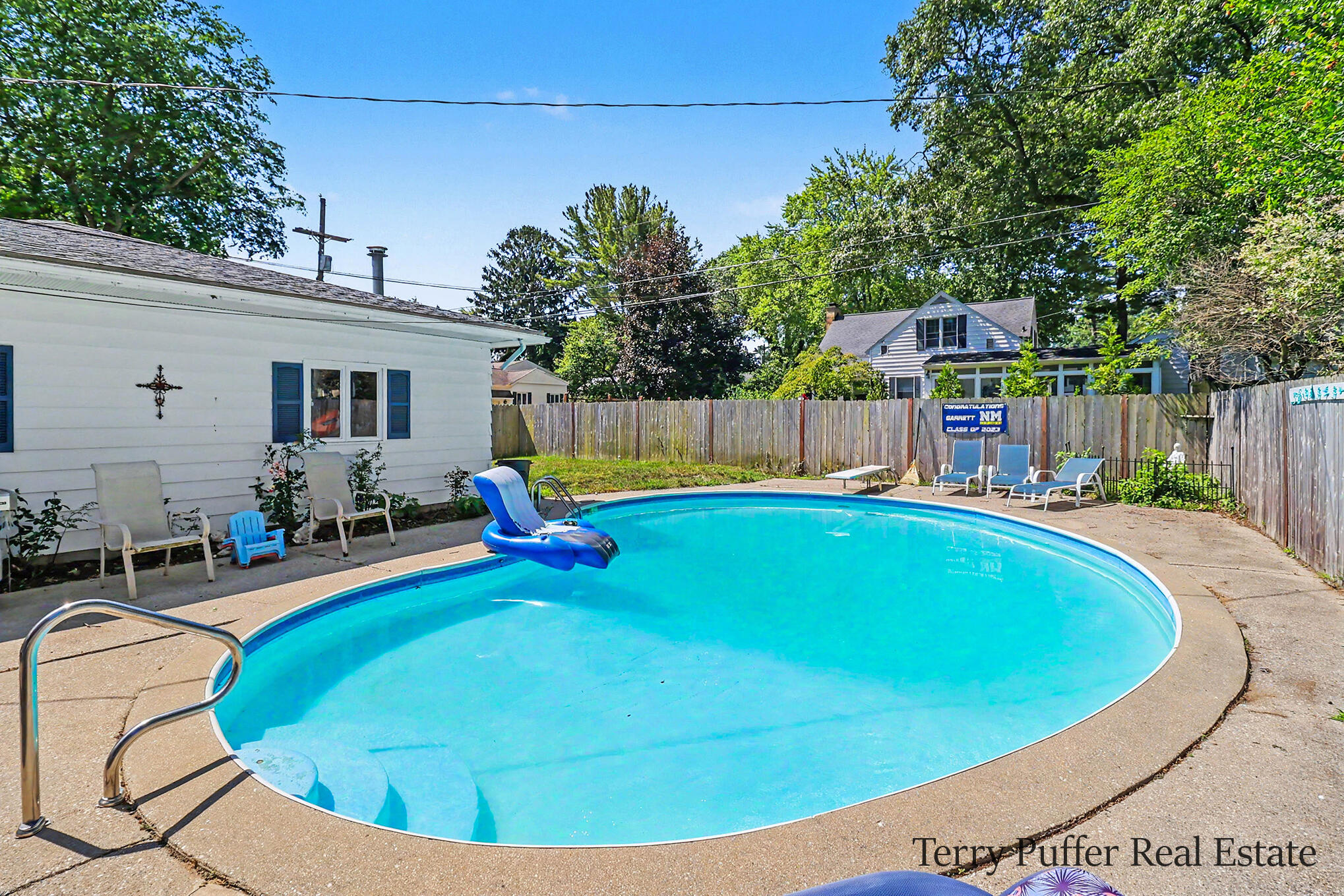 695 Miller Drive Muskegon MI 49445