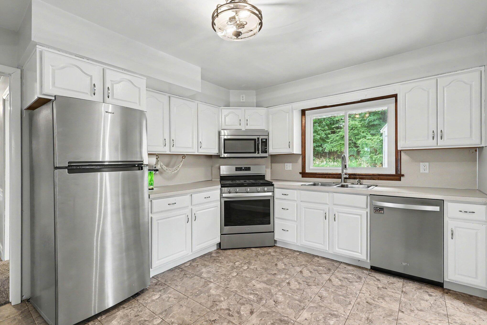 1914 Lake Avenue Muskegon MI 49445