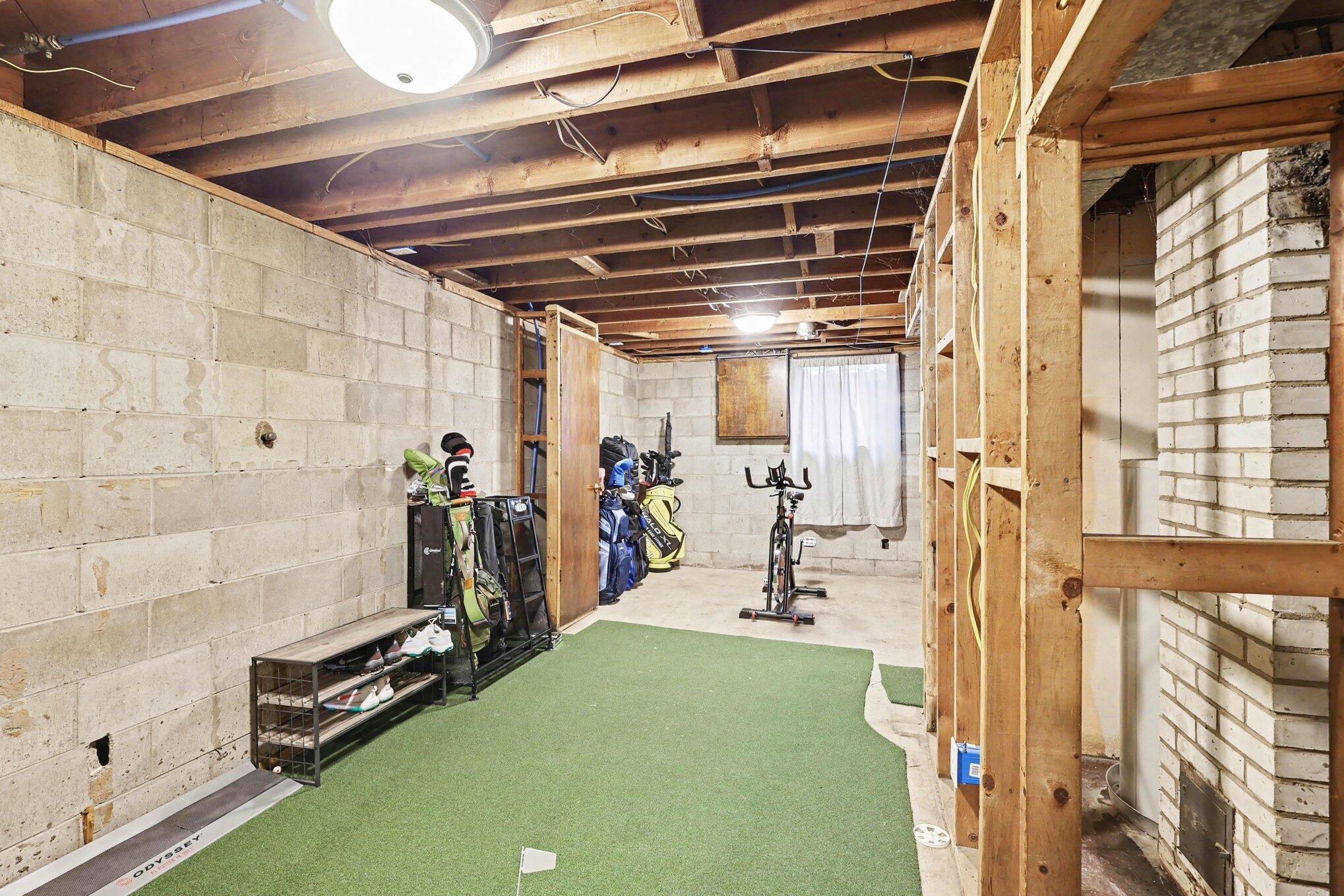1914 Lake Avenue Muskegon MI 49445
