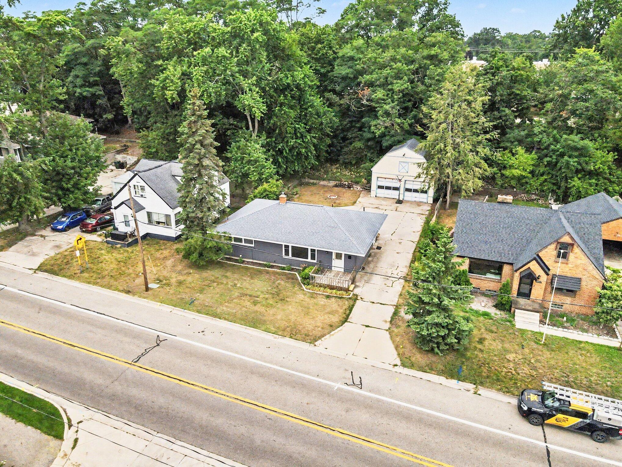 1914 Lake Avenue Muskegon MI 49445